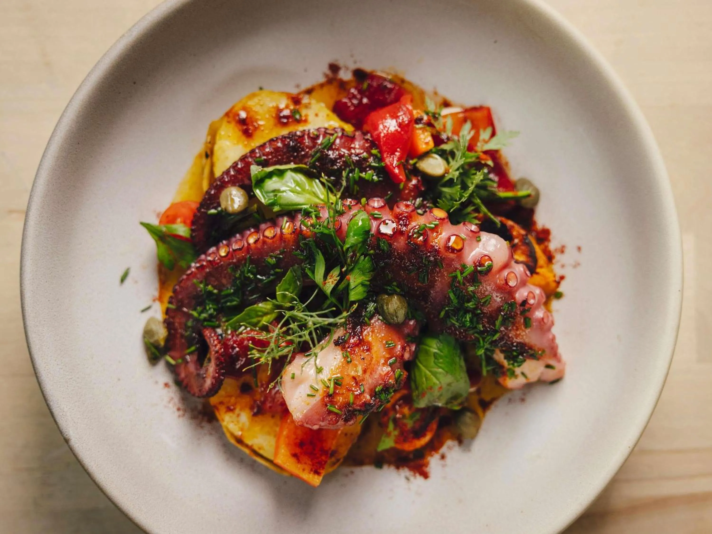 Restaurant/places to eat in Ibis Sevilla