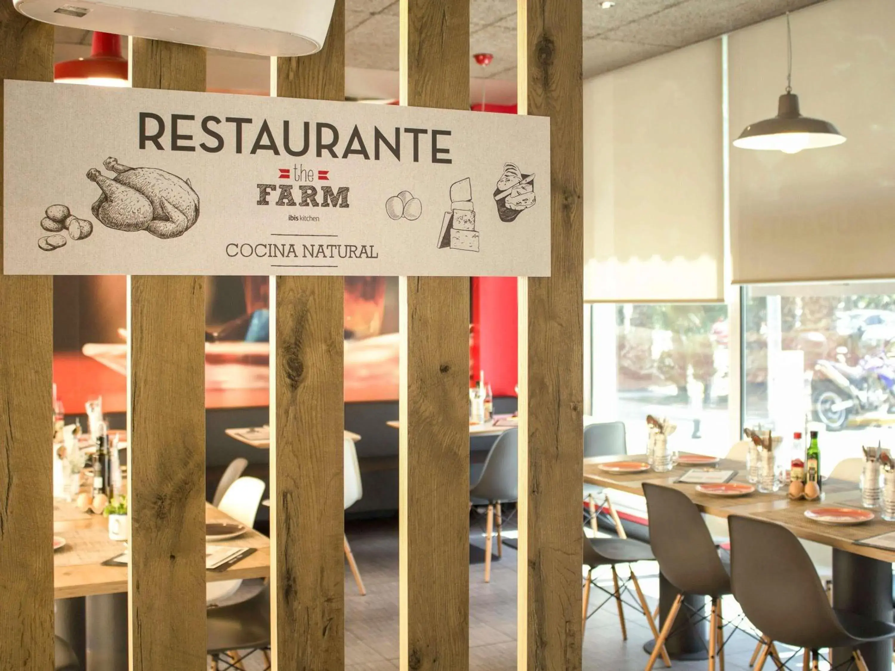 Restaurant/places to eat in Ibis Sevilla Restaurant/places to eat in Ibis Sevilla