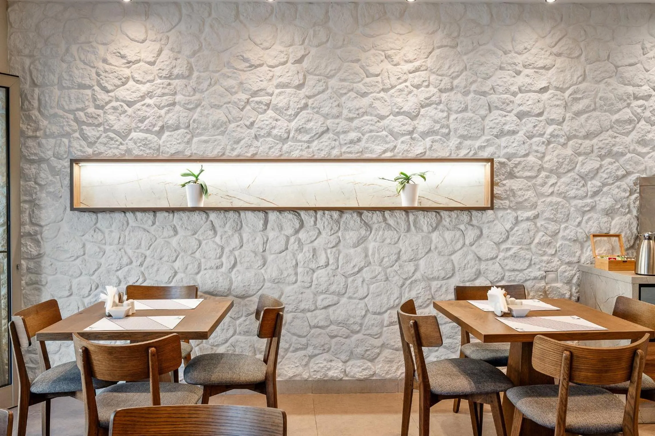 Glaros Hotel Apartment