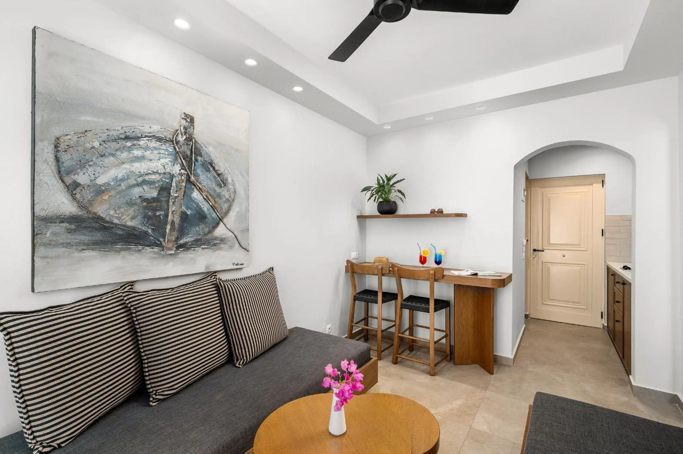 Glaros Hotel Apartment