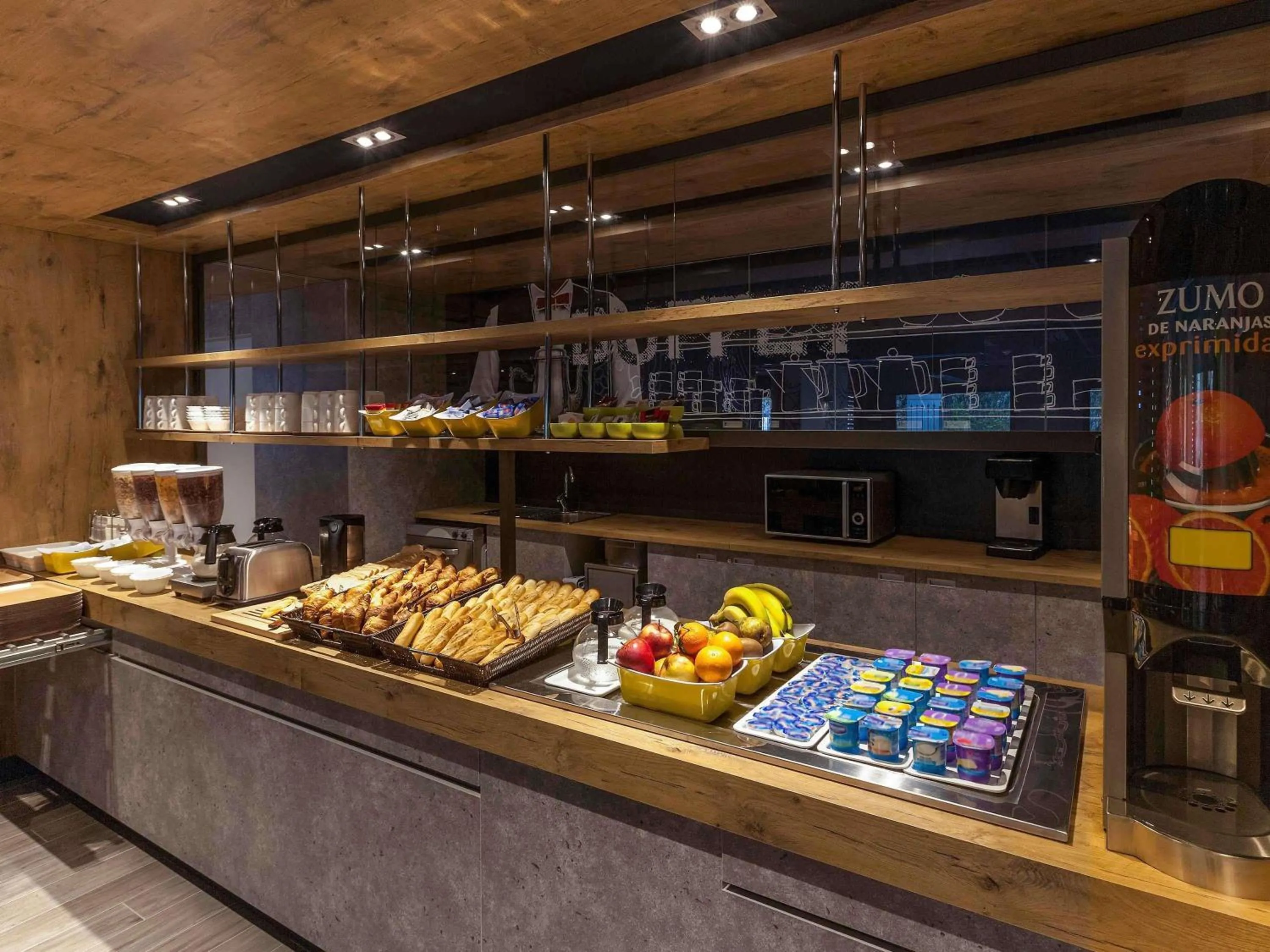 Breakfast in Ibis Budget Valencia Aeropuerto