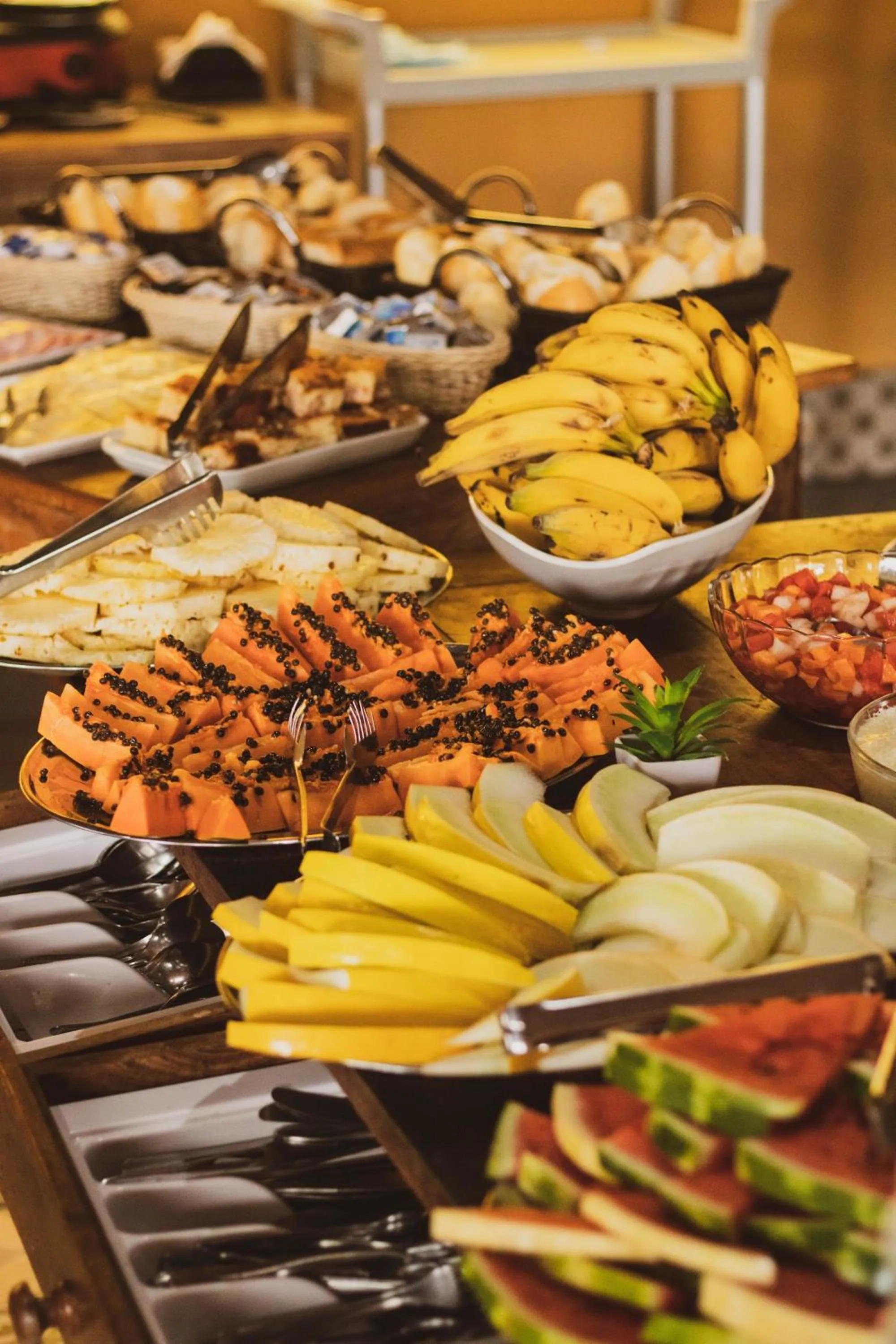 Food and drinks in Lonier Praia Inn Flats