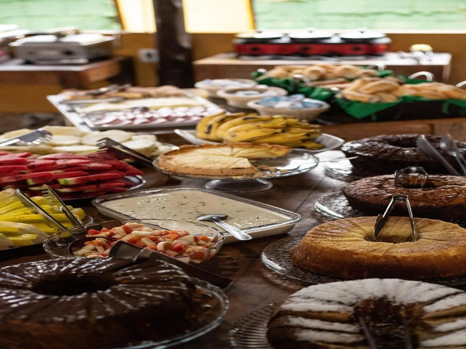 Breakfast in Lonier Praia Inn Flats