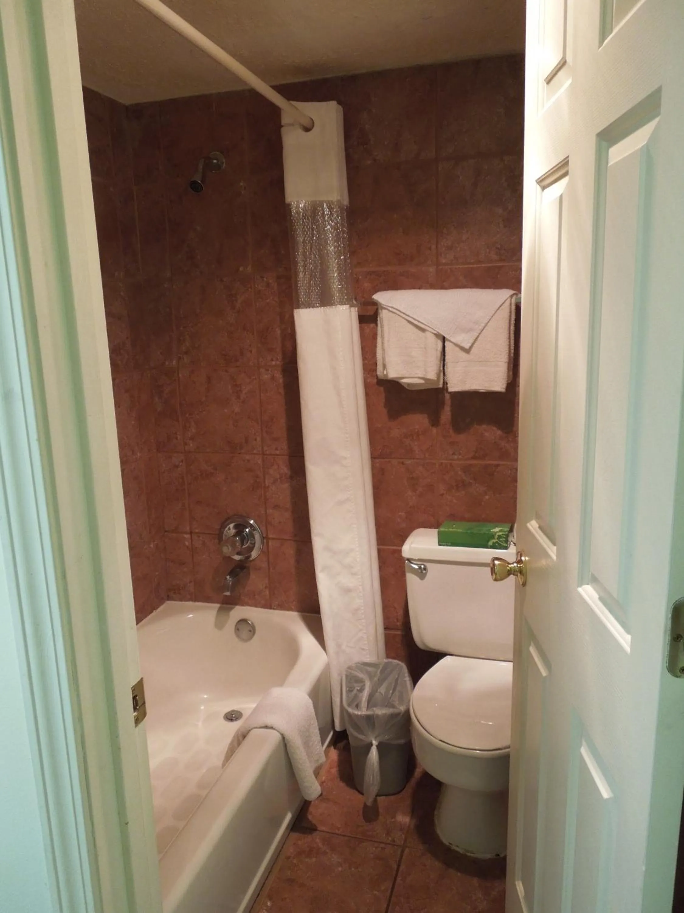 Bathroom in Wildwood Inn