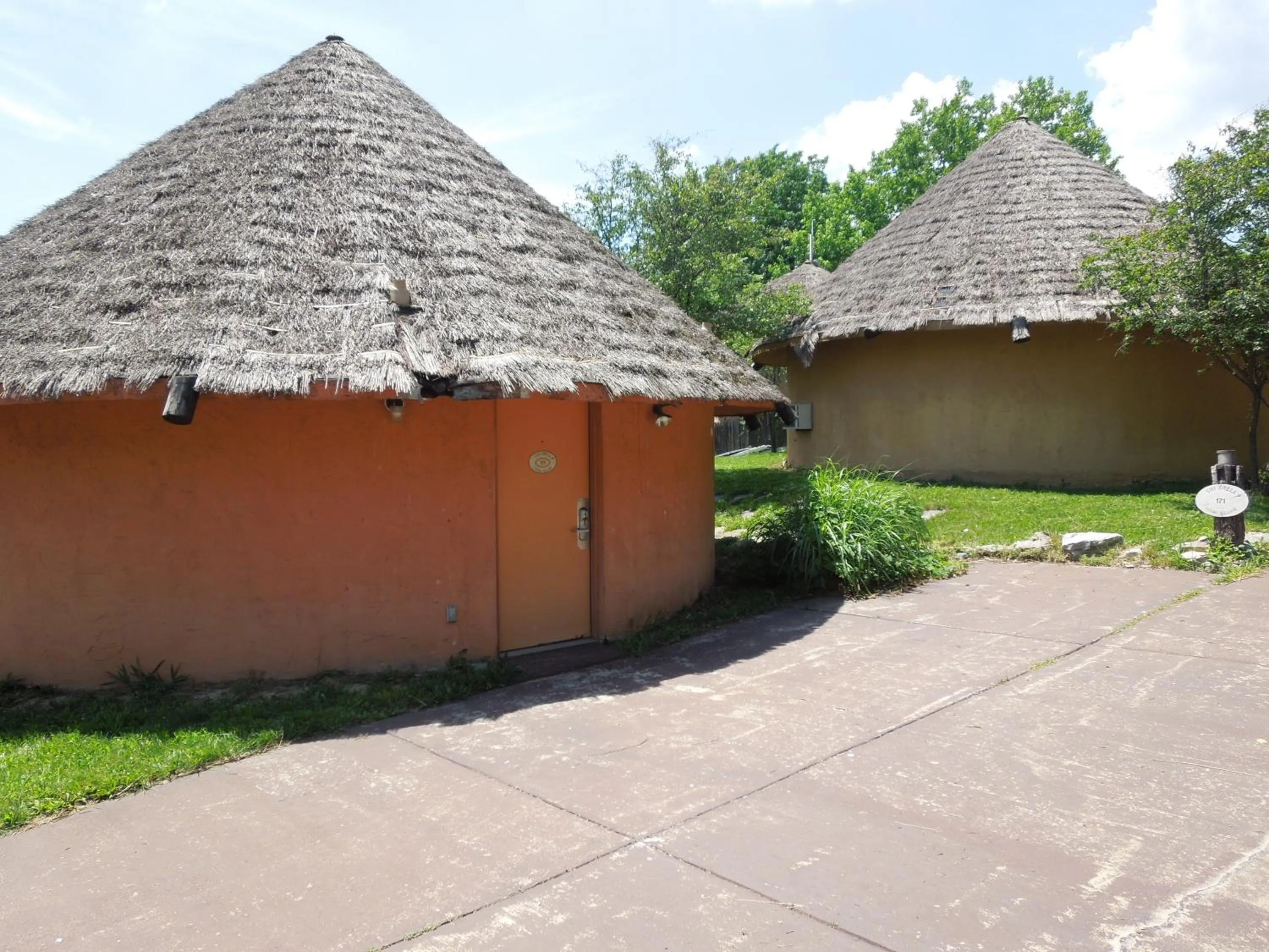 Decorative detail in Wildwood Inn