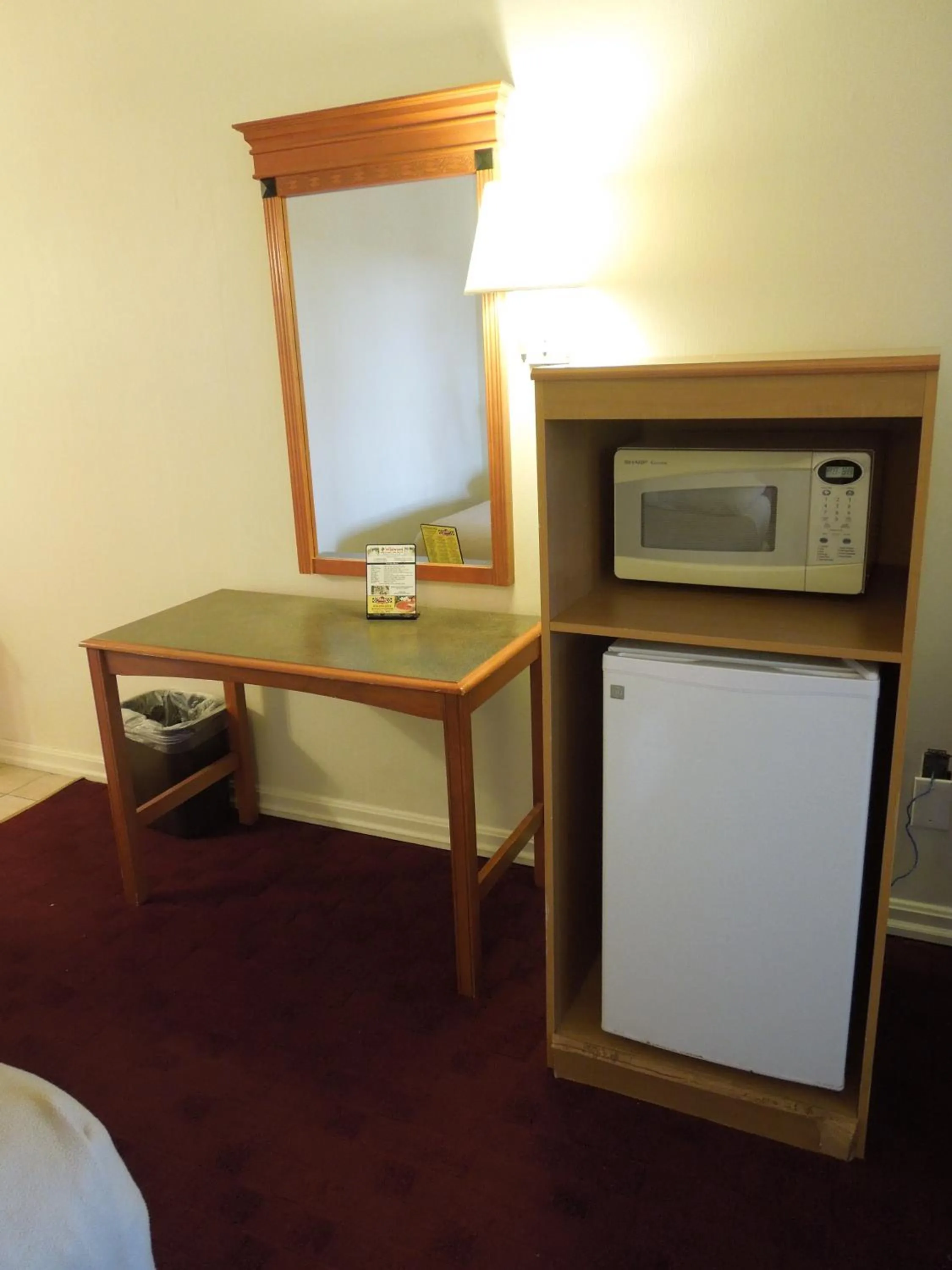 Photo of the whole room in Wildwood Inn