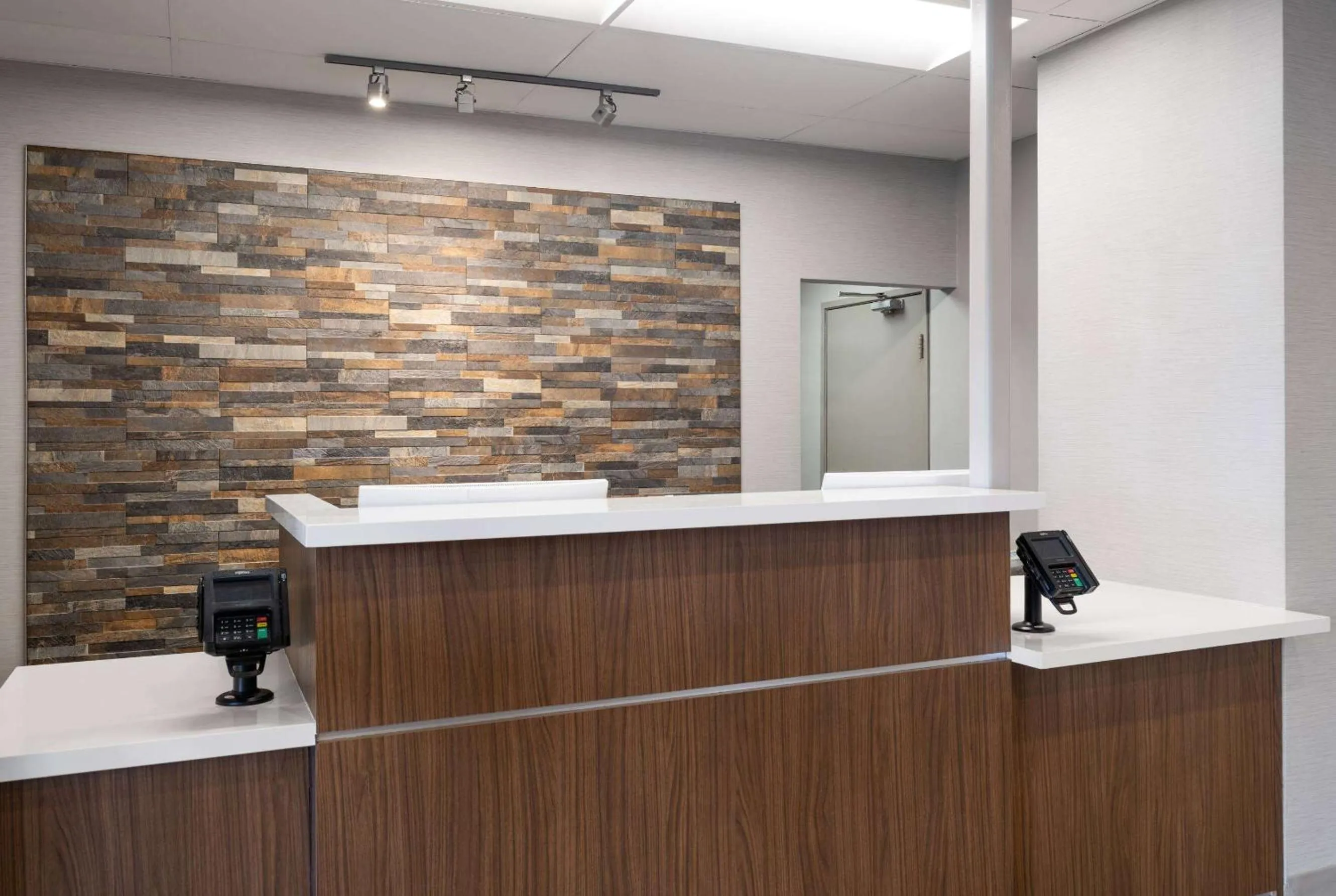 Lobby or reception in AmericInn by Wyndham Casper Event Center Area