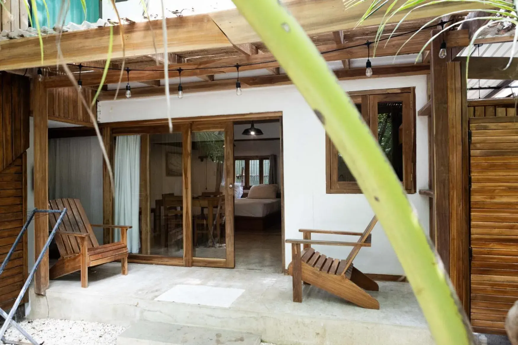 Deluxe King Studio - single occupancy in Zeneidas Surf Garden Deluxe King Studio - single occupancy in Zeneidas Surf Garden