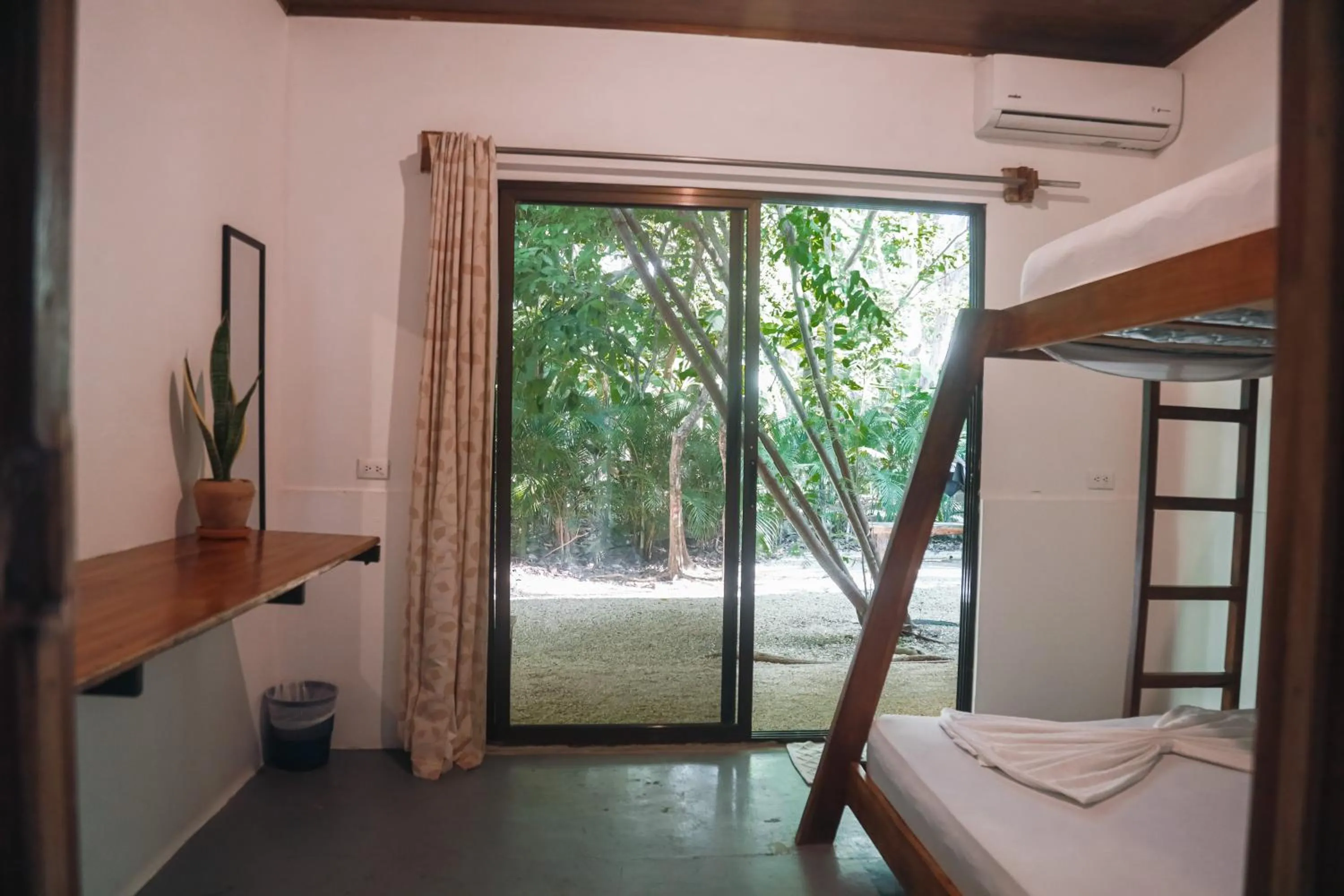 Triple Room with Shared Bathroom - single occupancy in Zeneidas Surf Garden