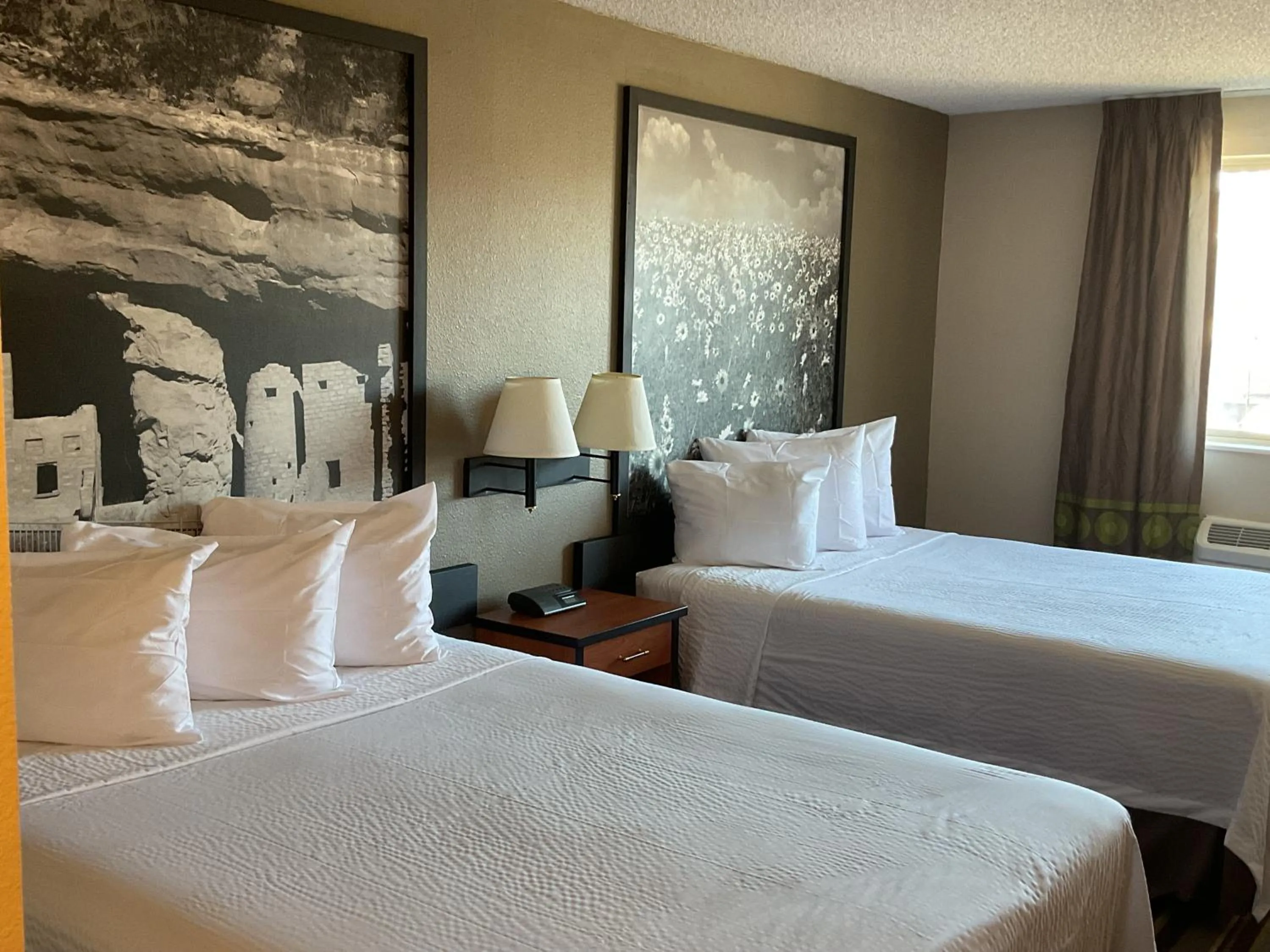 Bed in Super 8 by Wyndham Colorado Springs Airport