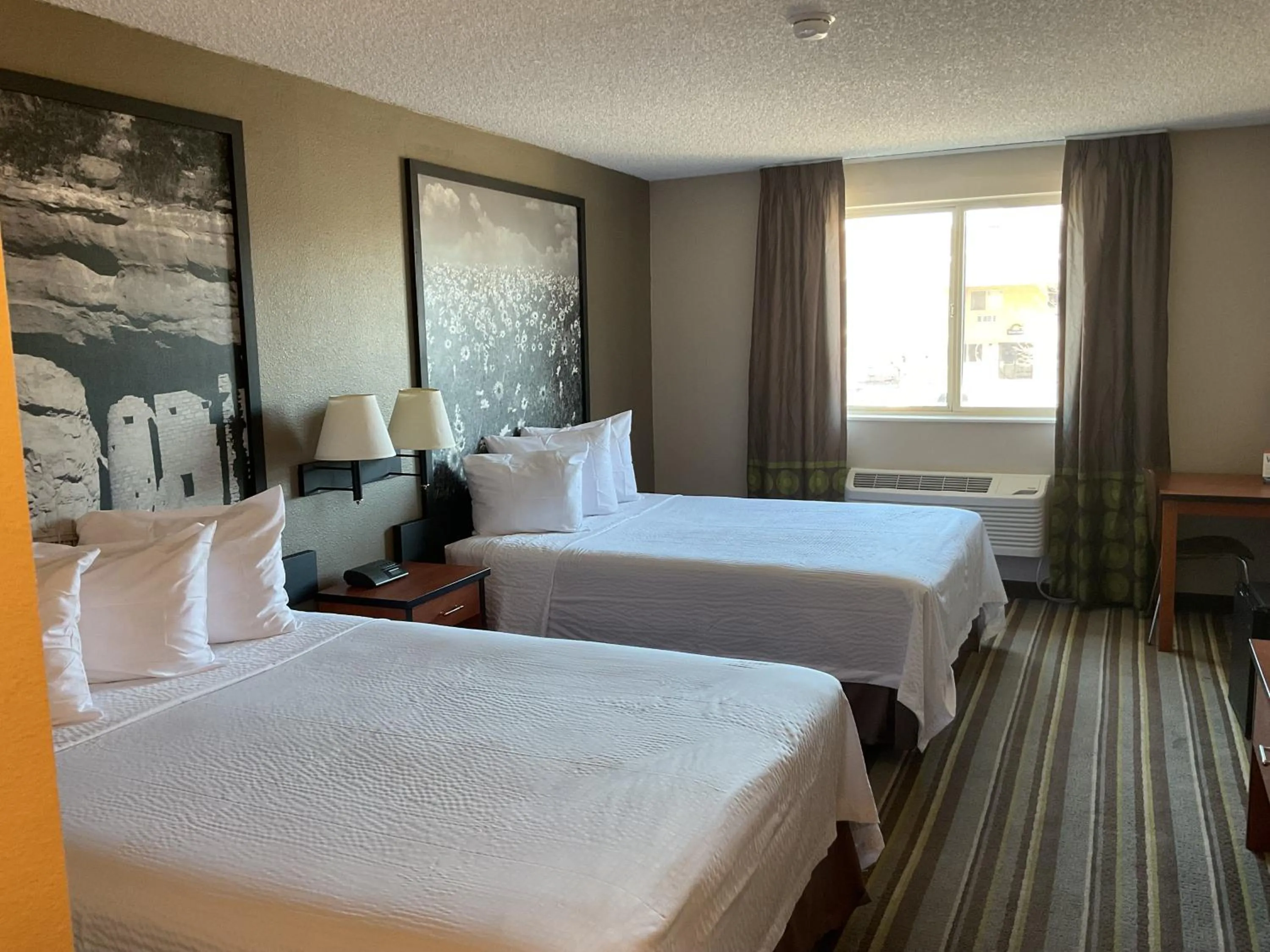 Bed in Super 8 by Wyndham Colorado Springs Airport