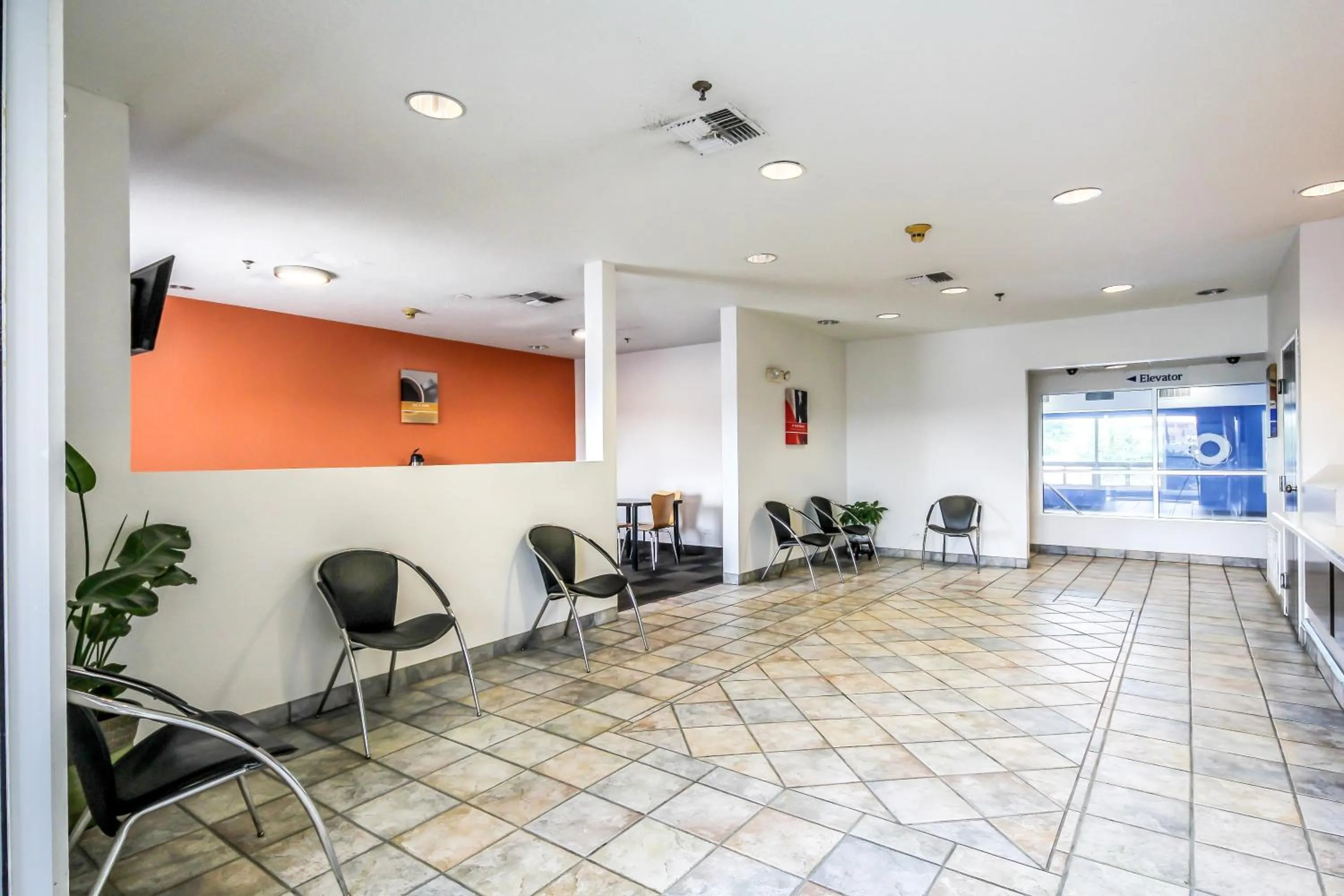 Lobby or reception in Motel 6 New Braunfels