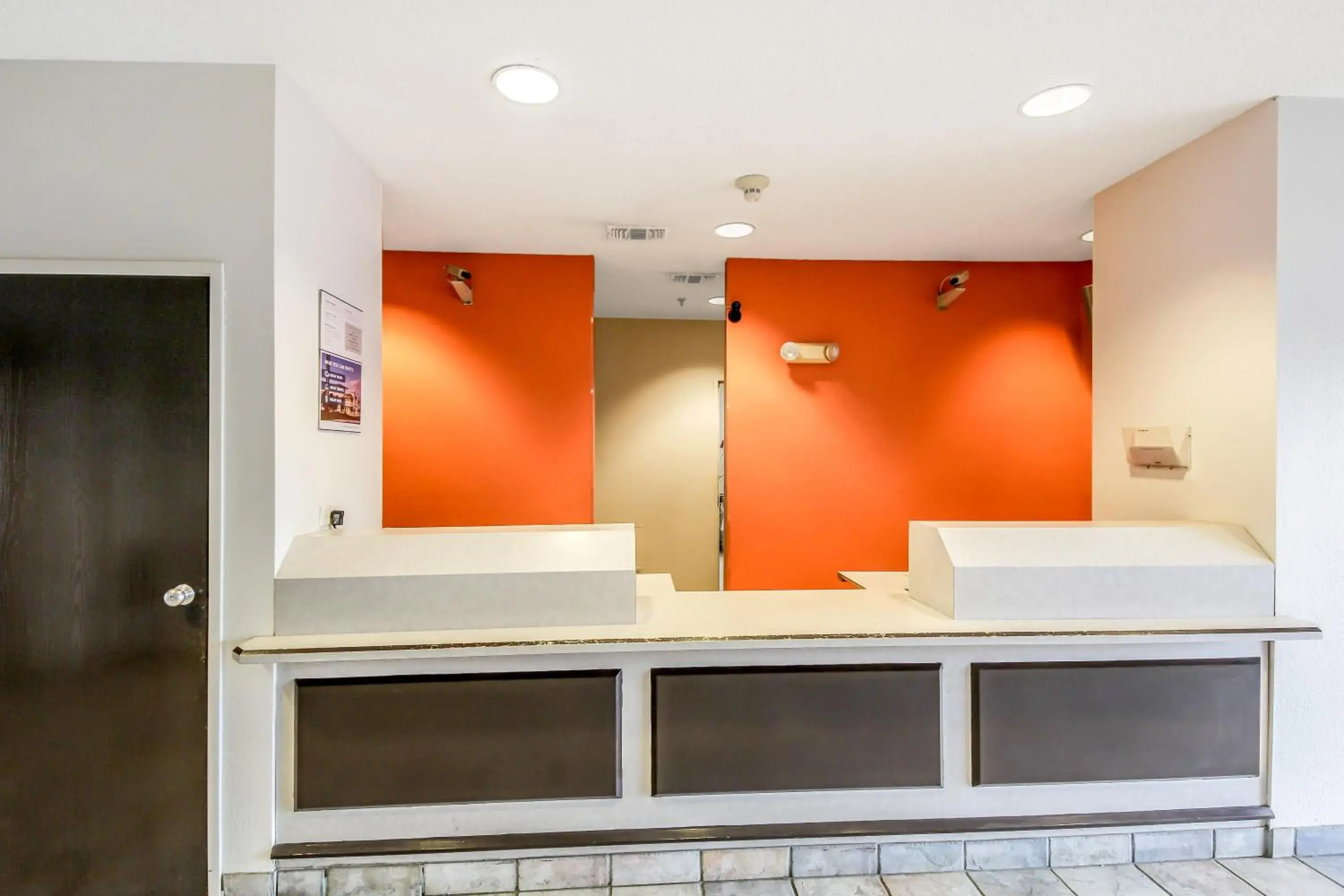 Lobby or reception in Motel 6 New Braunfels Lobby or reception in Motel 6 New Braunfels