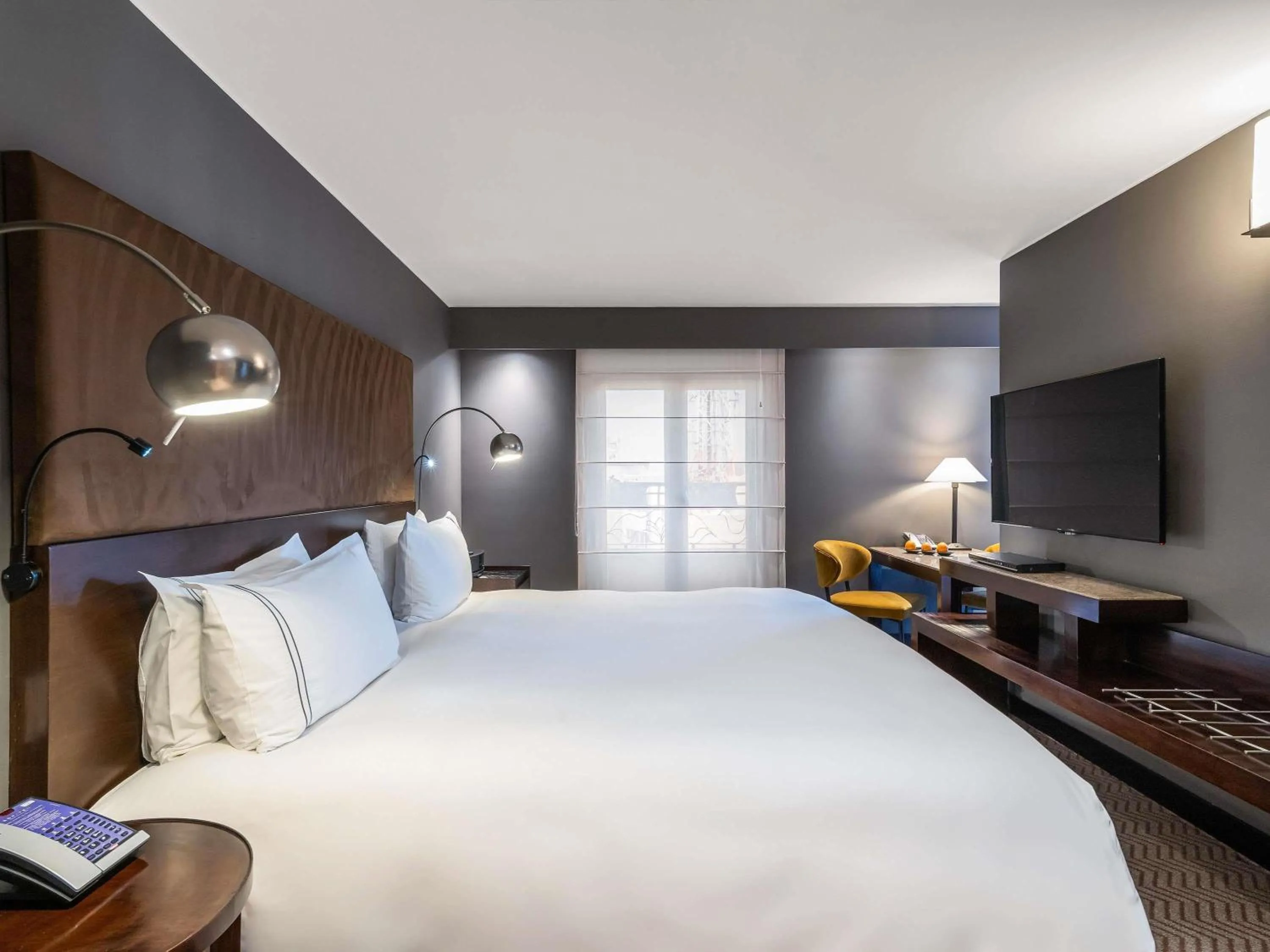 Photo of the whole room, Bed in Sofitel Bogota Victoria Regia