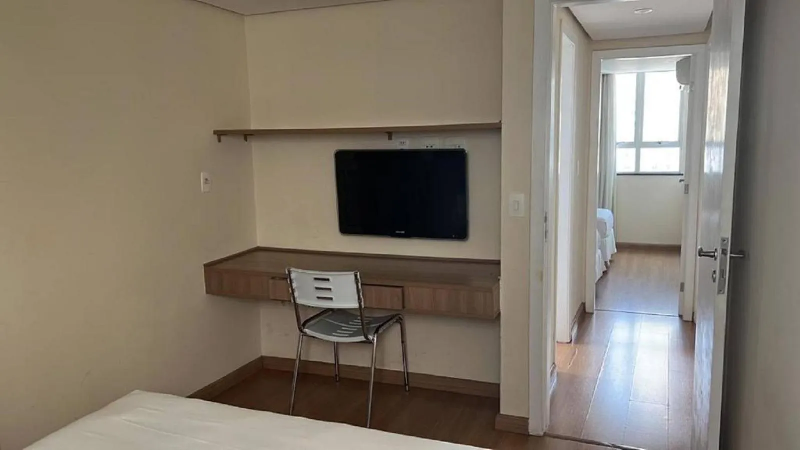 Bedroom, Bed in Victory Suites