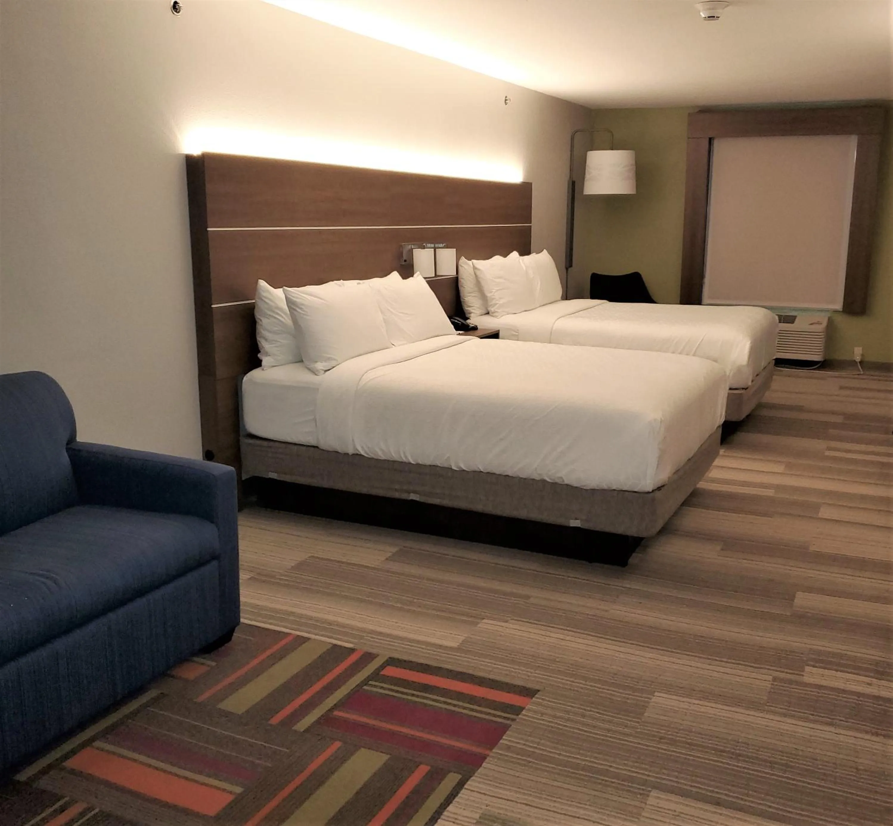 Bed in Holiday Inn Express & Suites San Antonio West Sea World Area by IHG