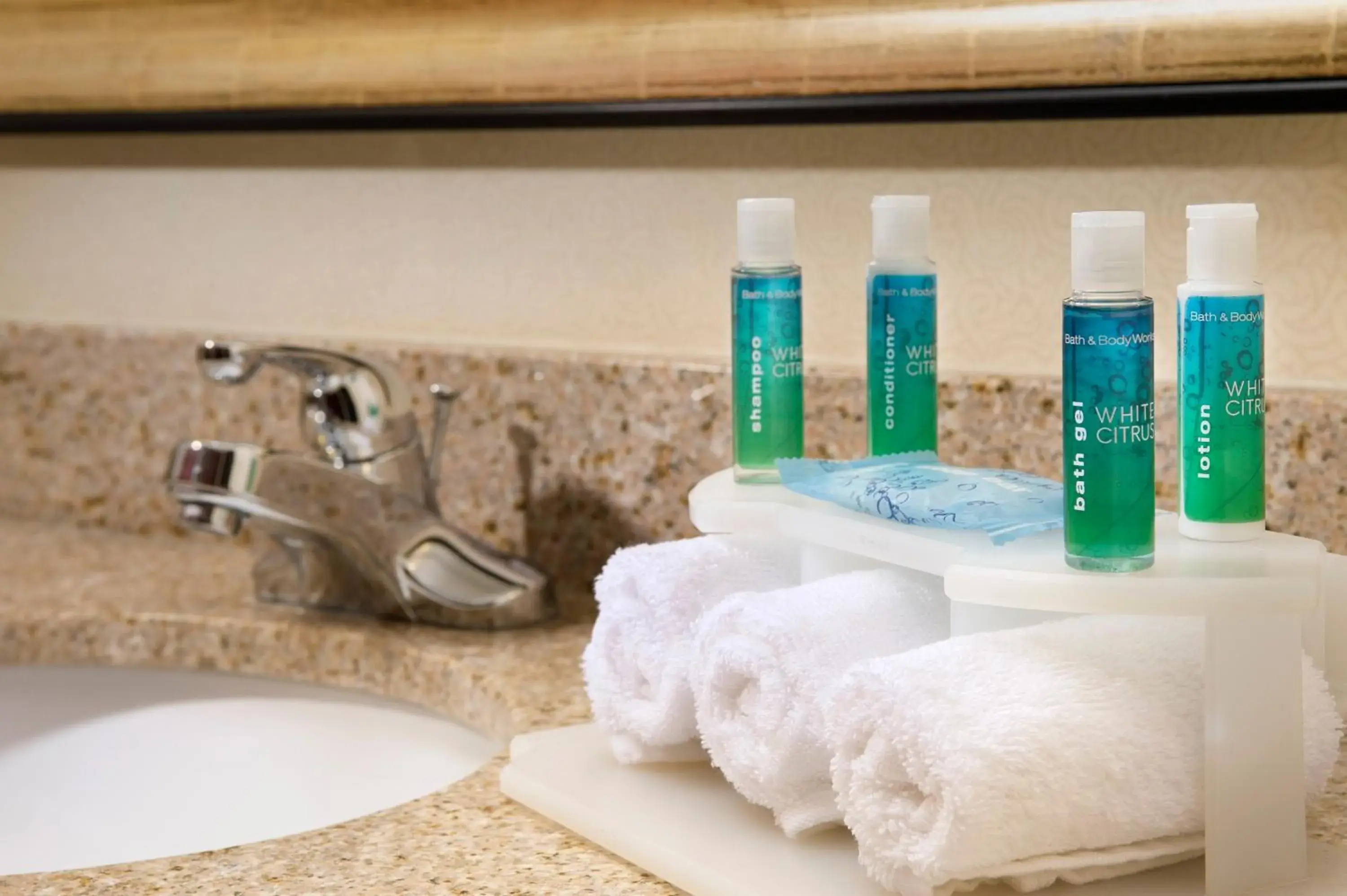 Standard King Room in Holiday Inn Express & Suites San Antonio West Sea World Area by IHG Standard King Room in Holiday Inn Express & Suites San Antonio West Sea World Area by IHG