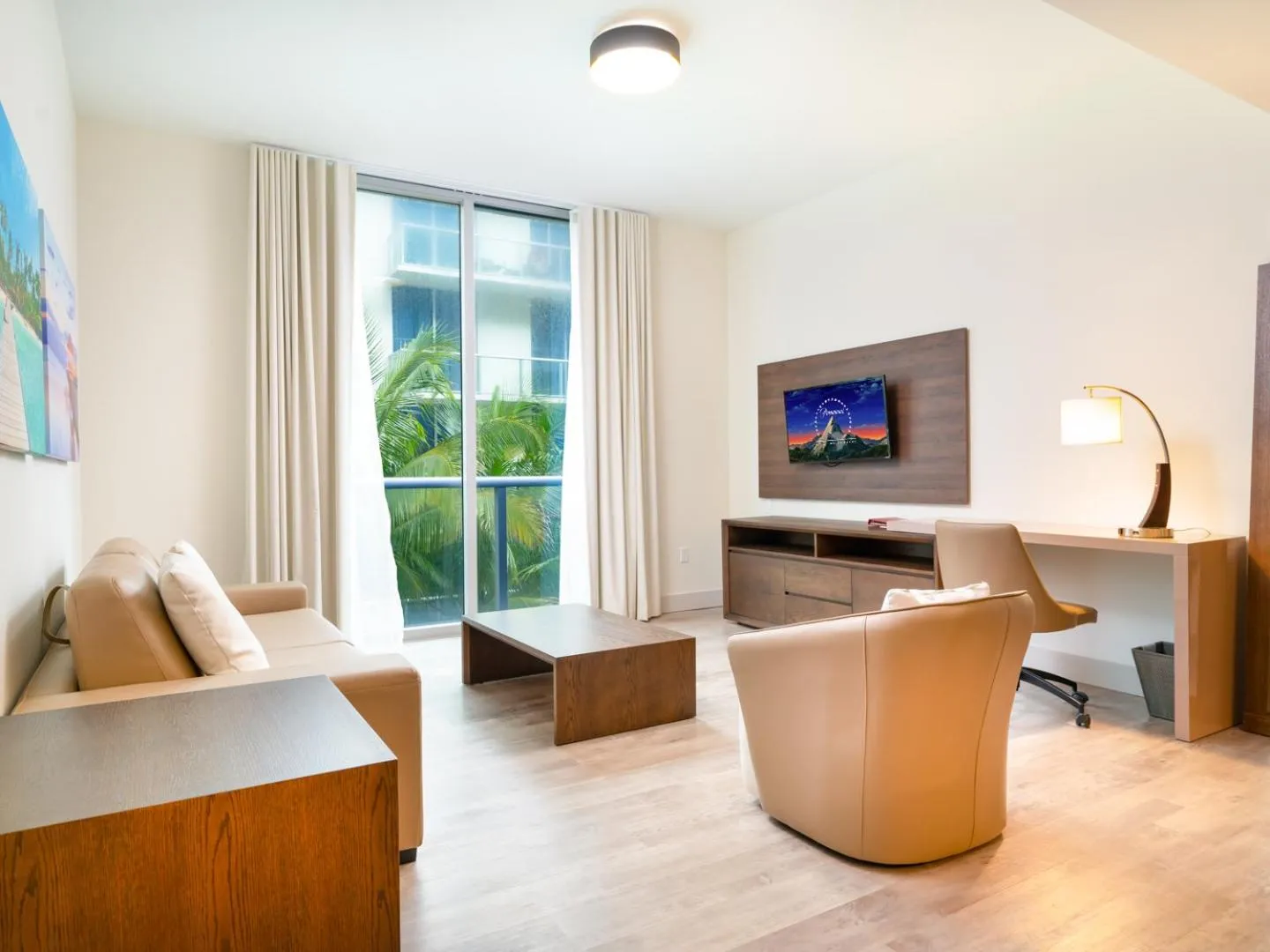 TV and multimedia in CH Luxury Condos & Studios On The Beach
