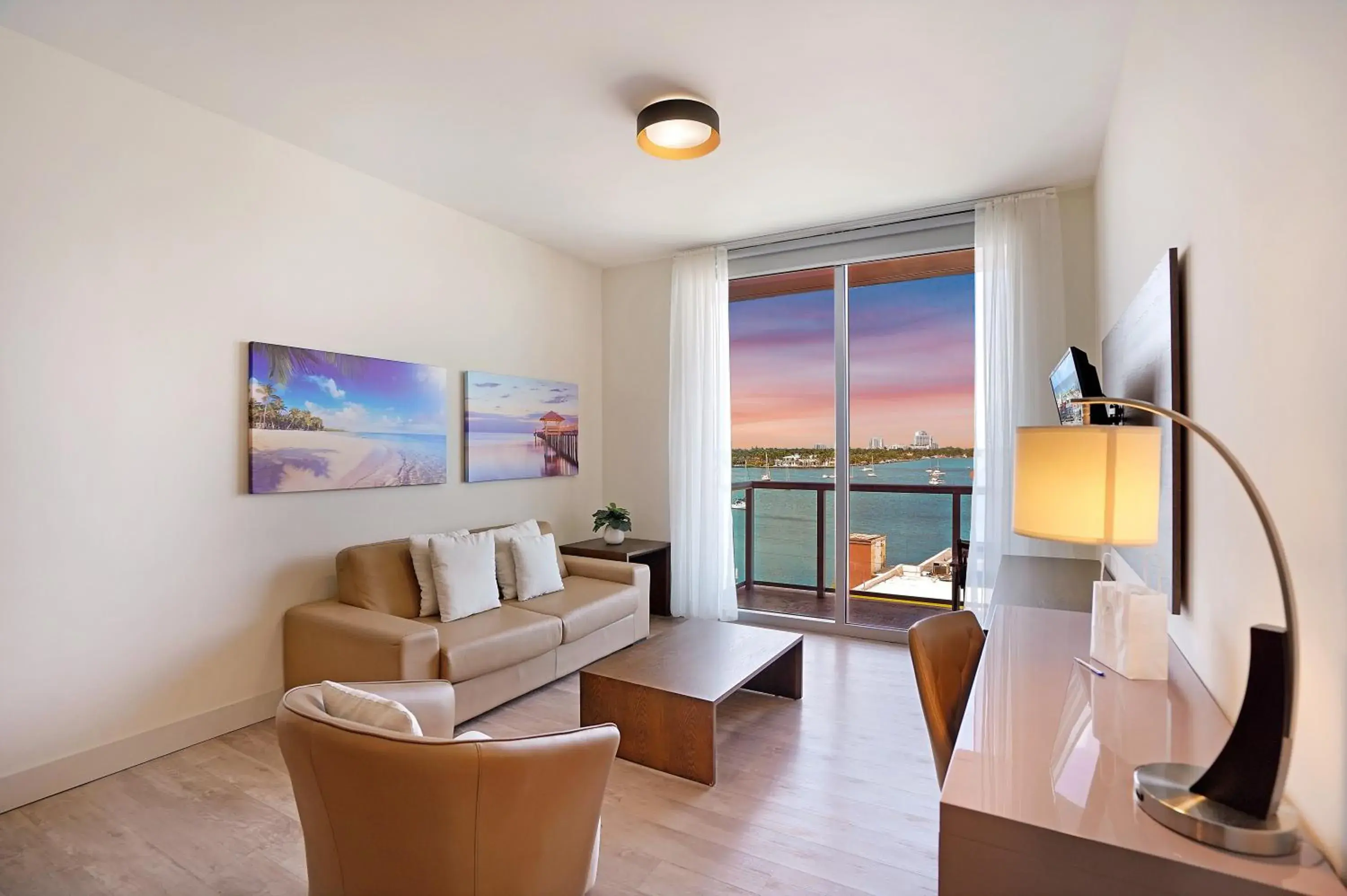 Living room in CH Luxury Condos & Studios On The Beach Living room in CH Luxury Condos & Studios On The Beach