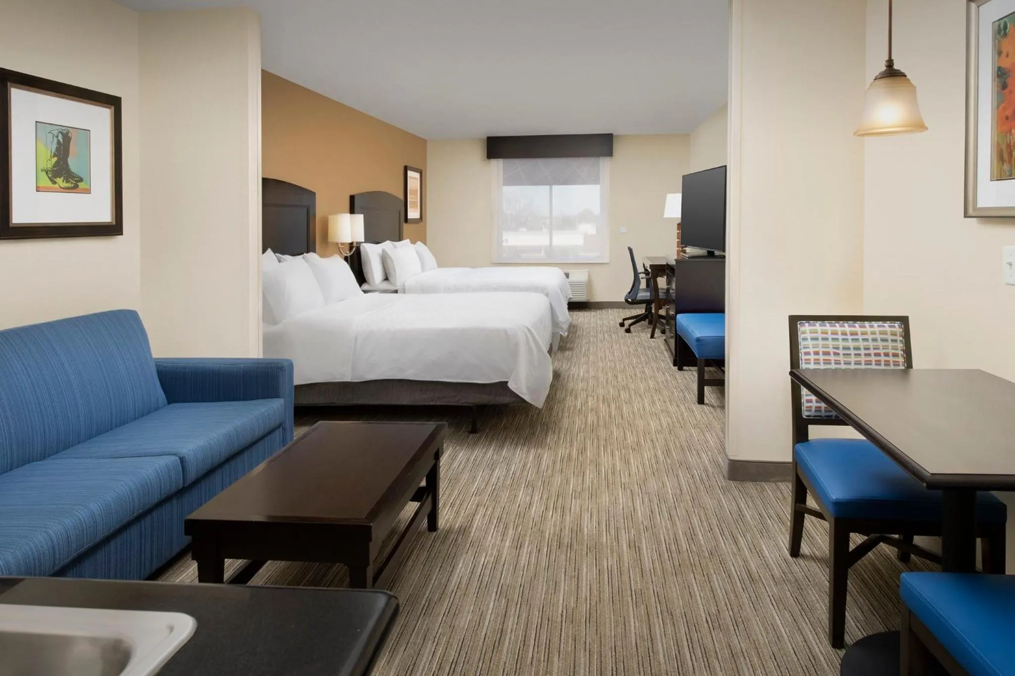 Photo of the whole room, Bed in Holiday Inn Express Uvalde by IHG