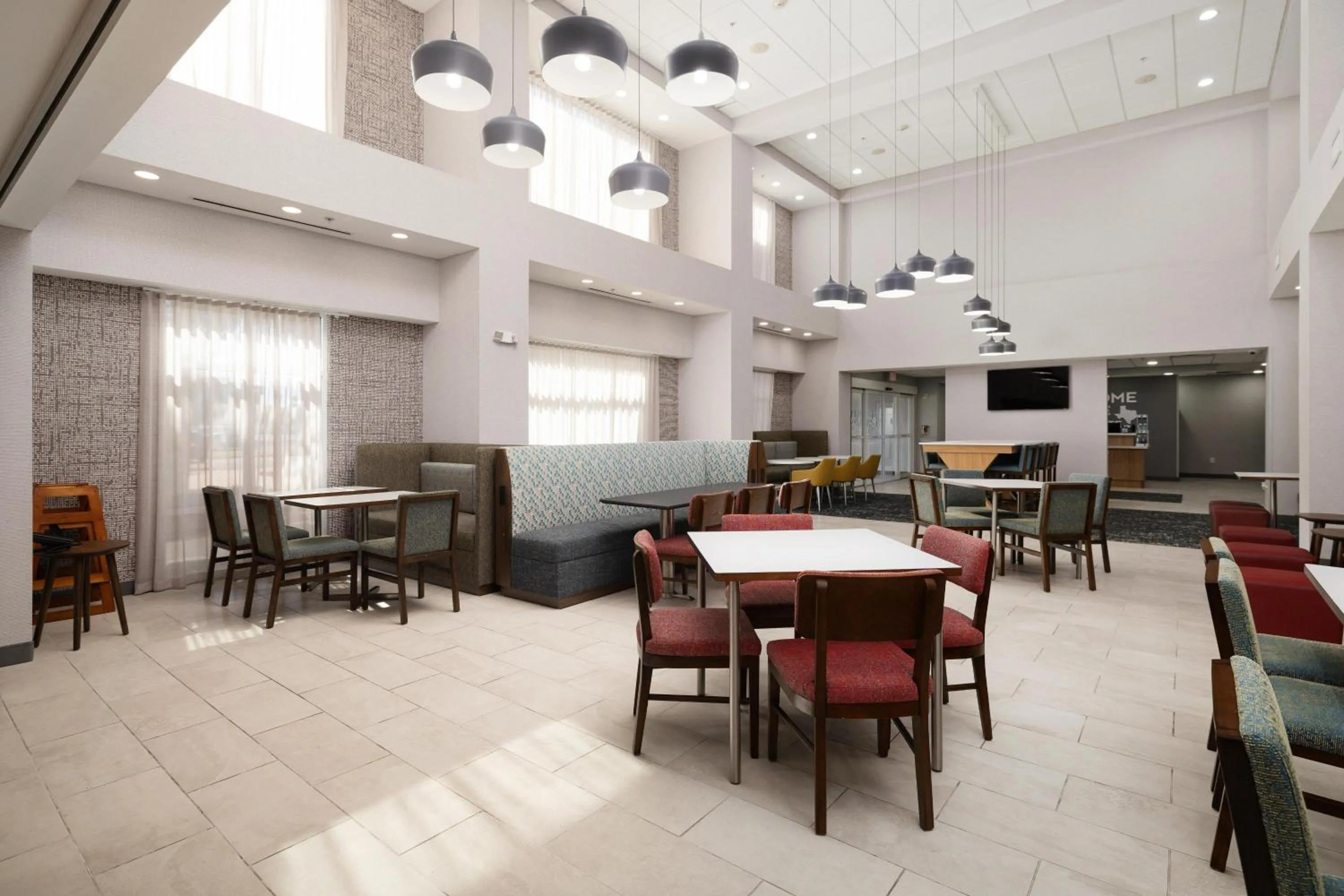 Lobby or reception in Hampton Inn & Suites McAllen