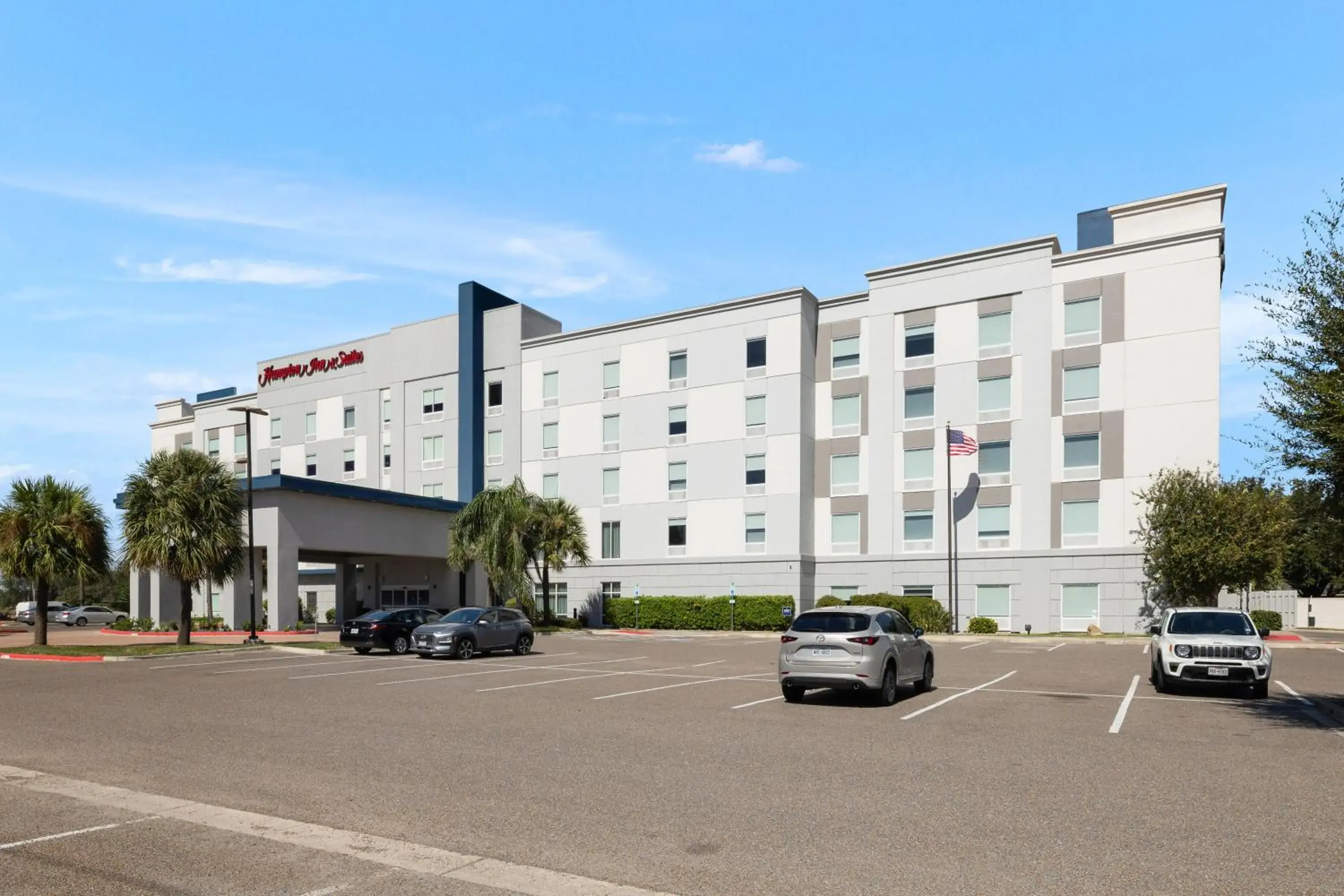 Property building in Hampton Inn & Suites McAllen Property building in Hampton Inn & Suites McAllen