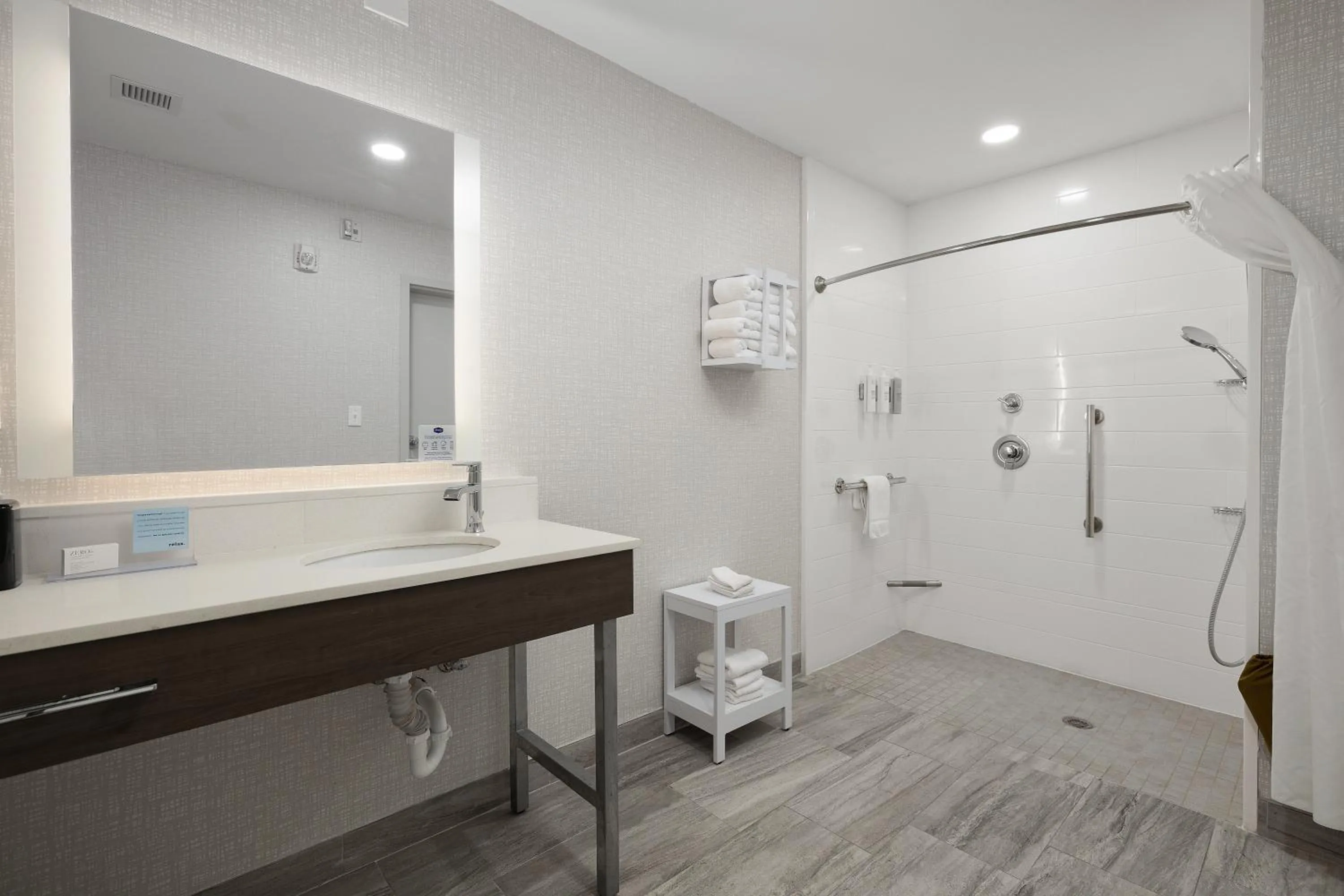 Shower in Hampton Inn & Suites McAllen