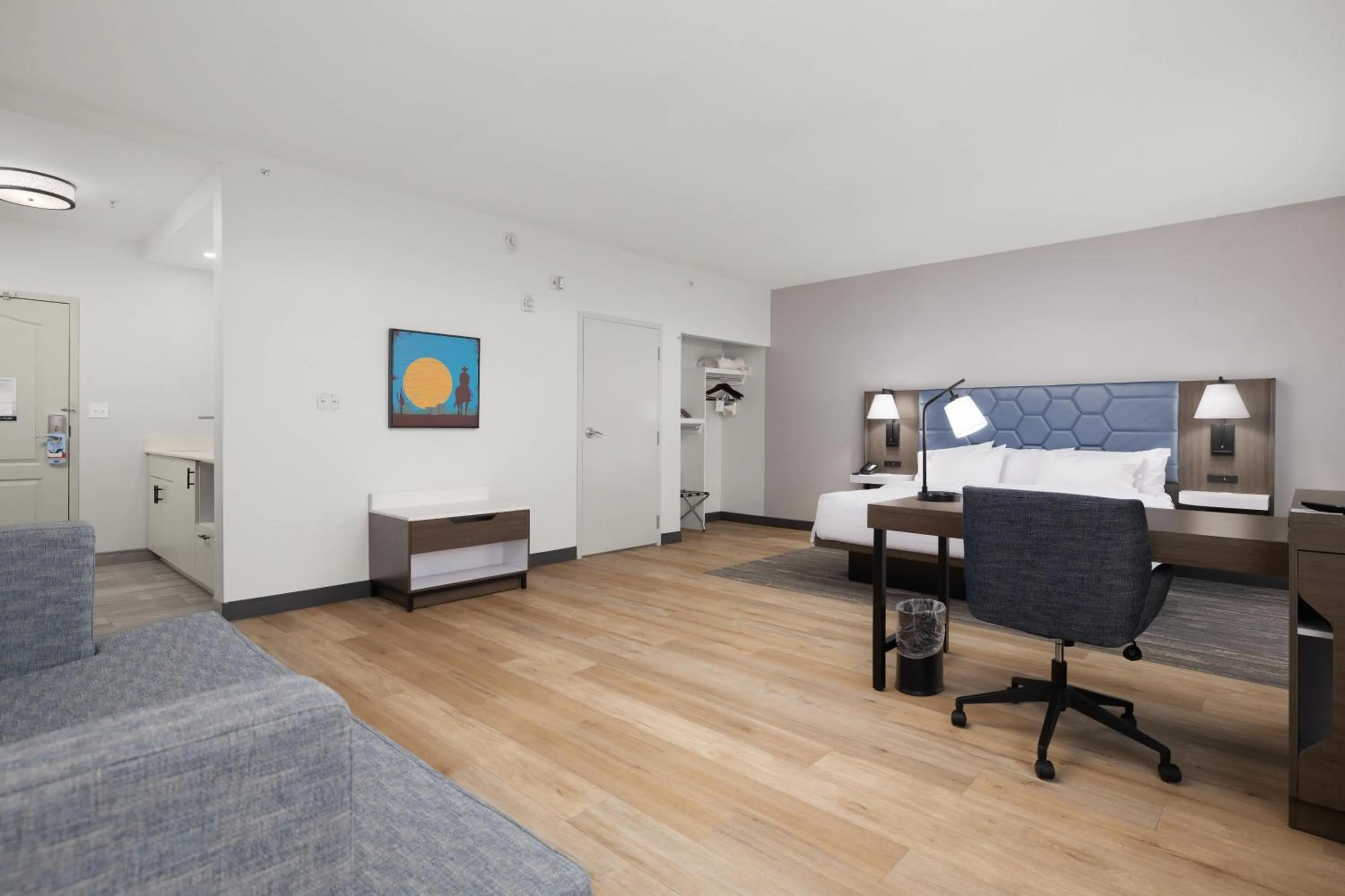 Bed in Hampton Inn & Suites McAllen