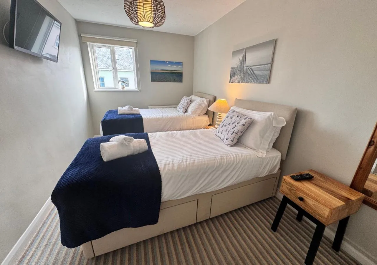 Bedroom, Bed in The Waterfront Inn