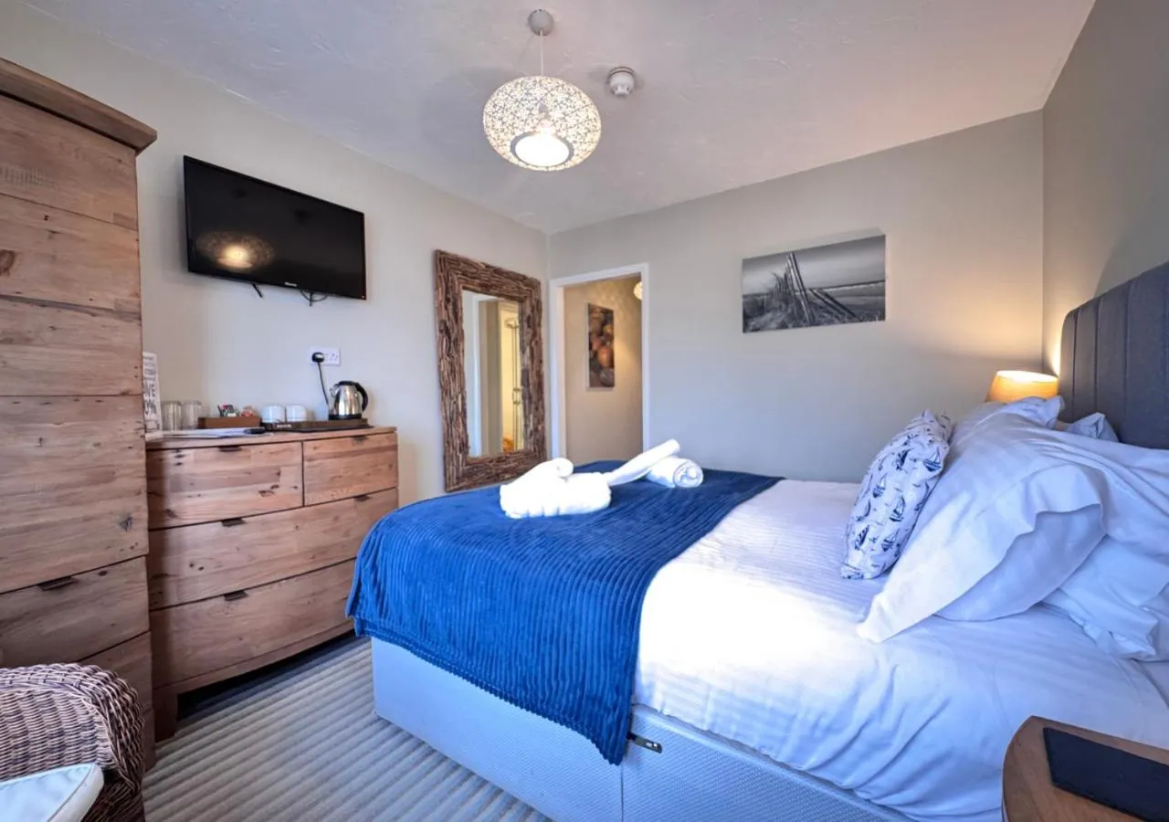 Bedroom, Bed in The Waterfront Inn