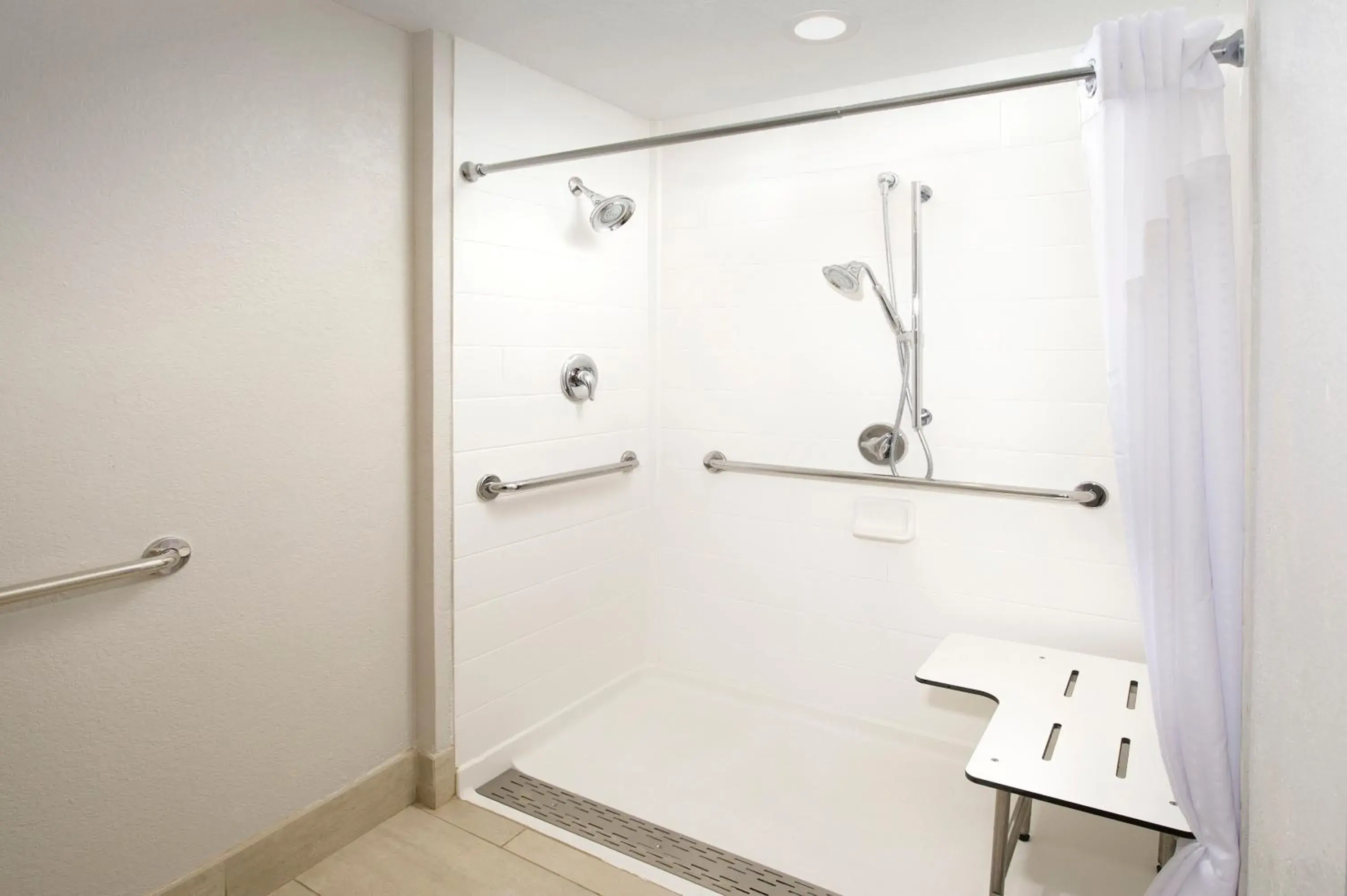 Photo of the whole room in Holiday Inn Express & Suites San Antonio - Downtown Market Area by IHG Photo of the whole room in Holiday Inn Express & Suites San Antonio - Downtown Market Area by IHG