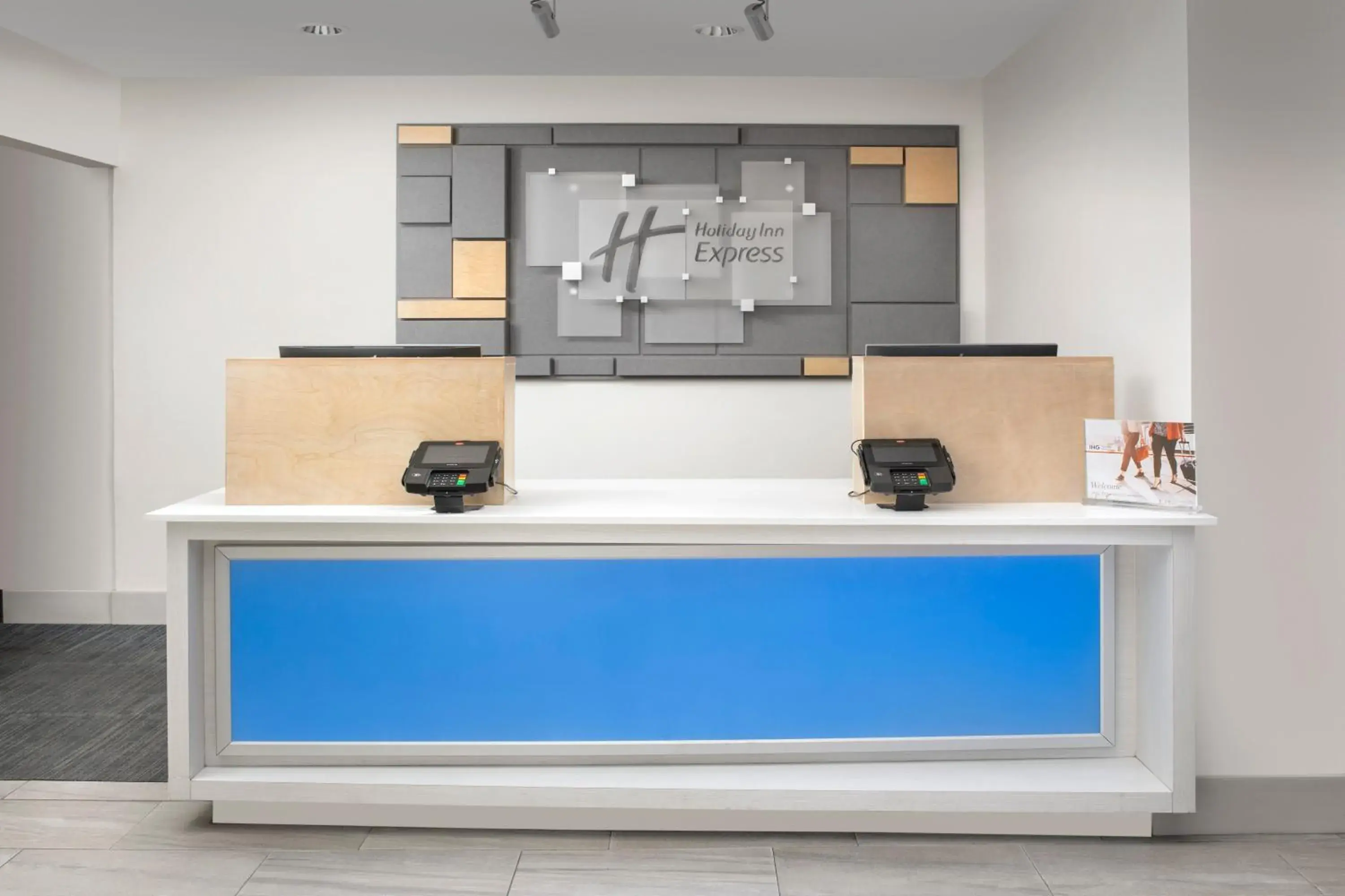 Lobby or reception in Holiday Inn Express San Antonio North Riverwalk Area by IHG Lobby or reception in Holiday Inn Express San Antonio North Riverwalk Area by IHG