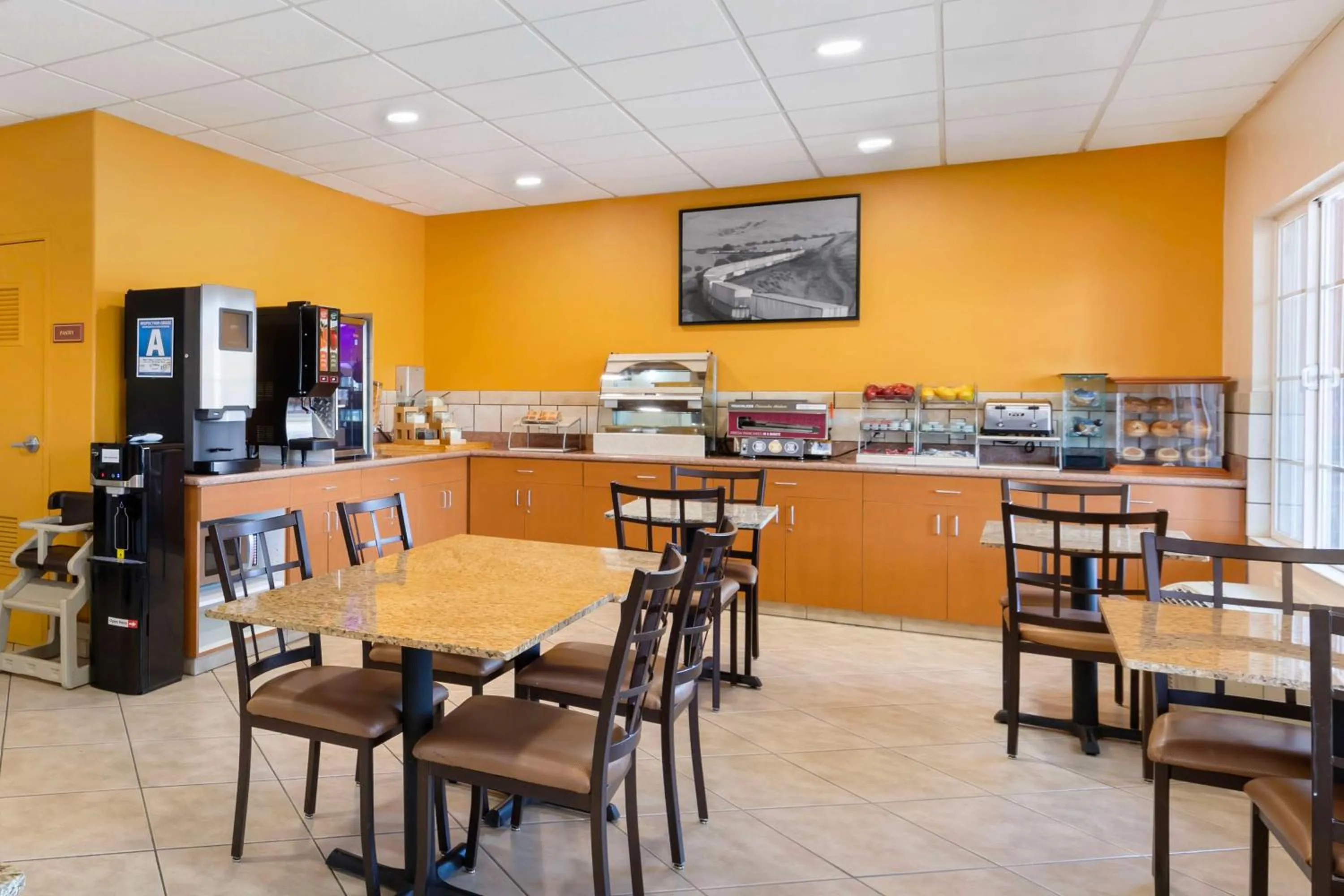 Breakfast in Best Western Plus Country Park Hotel