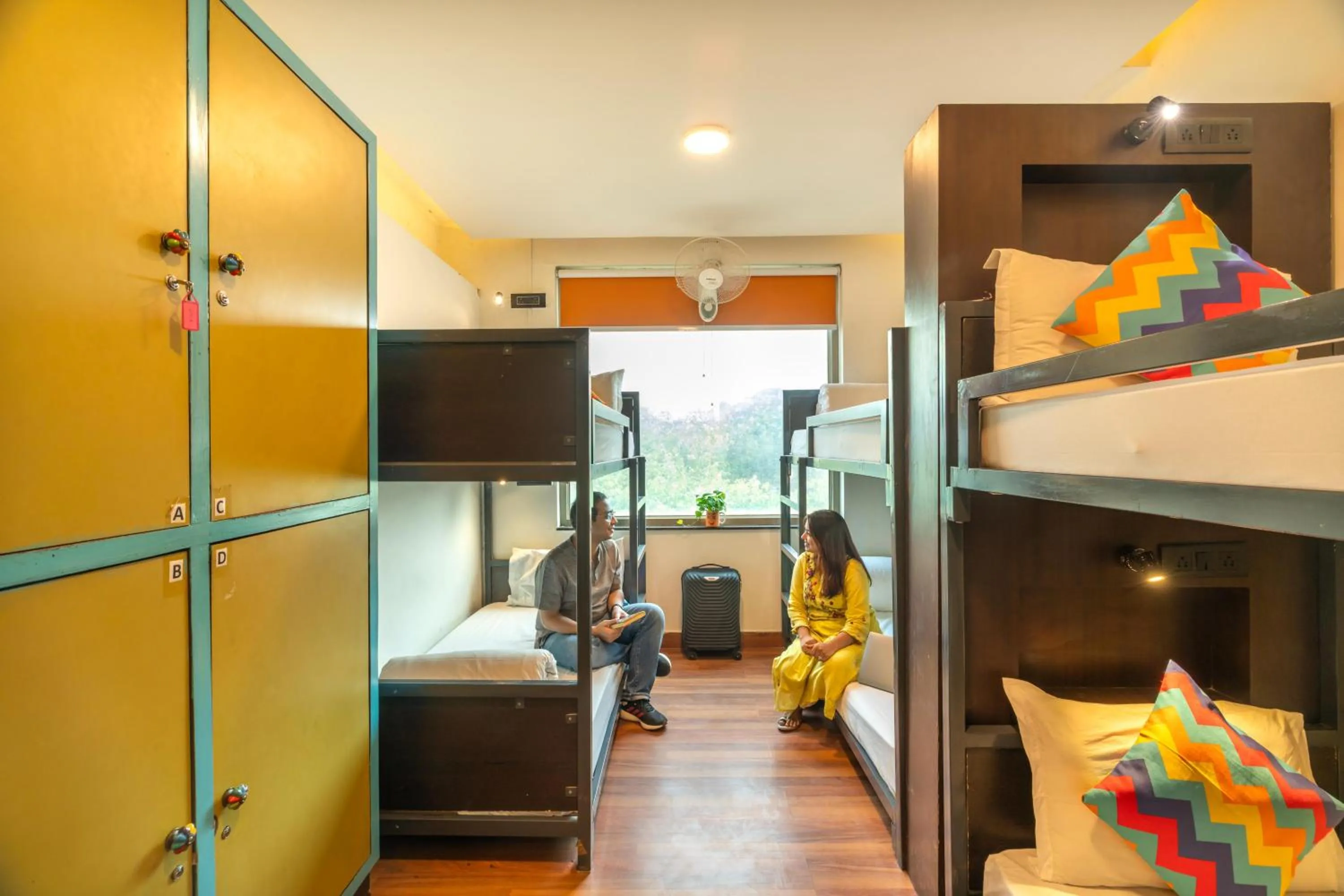 bunk bed, Bed in goSTOPS Delhi