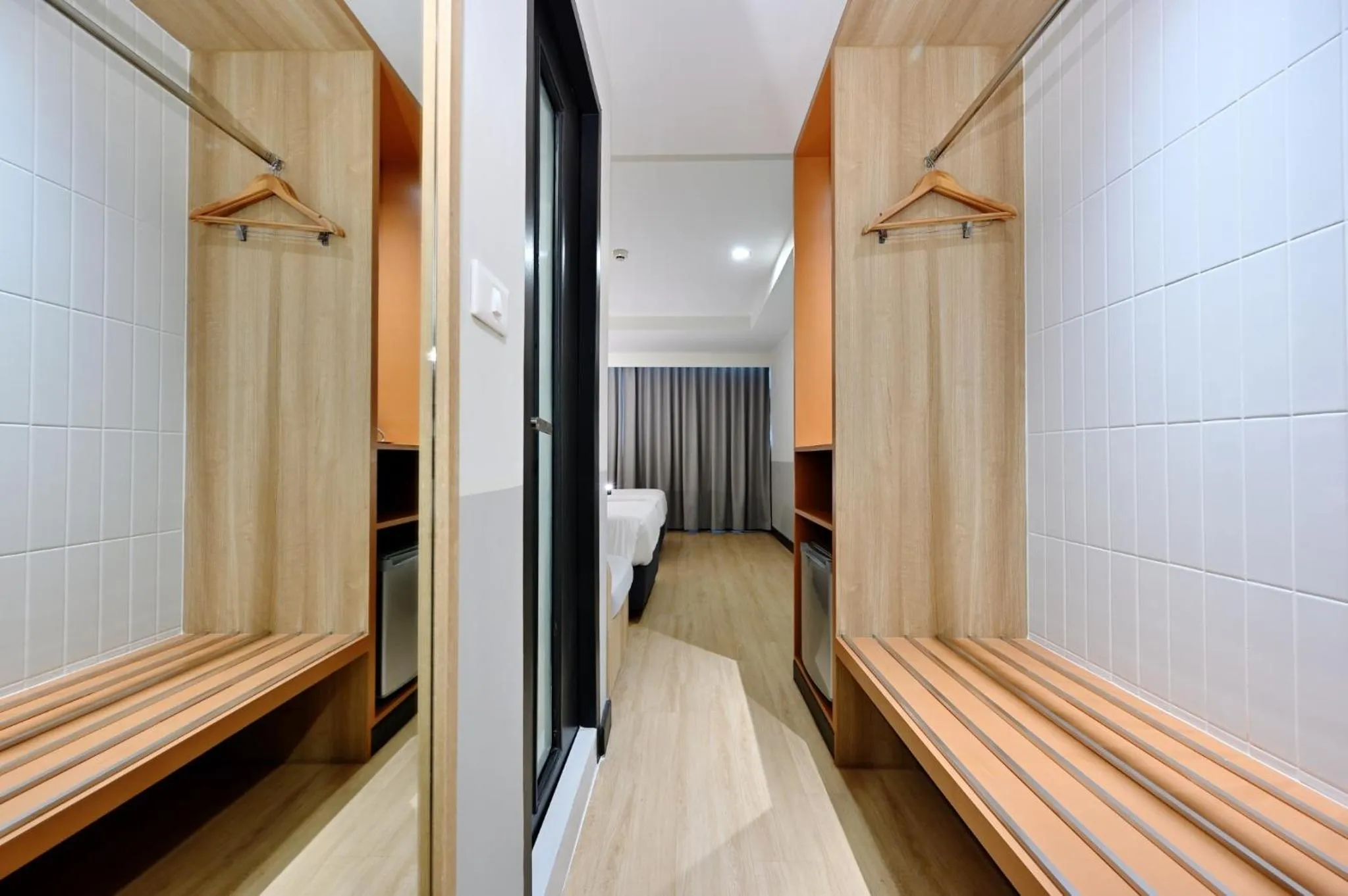 wardrobe, Bed in Anya Nana at Sukhumvit Bangkok