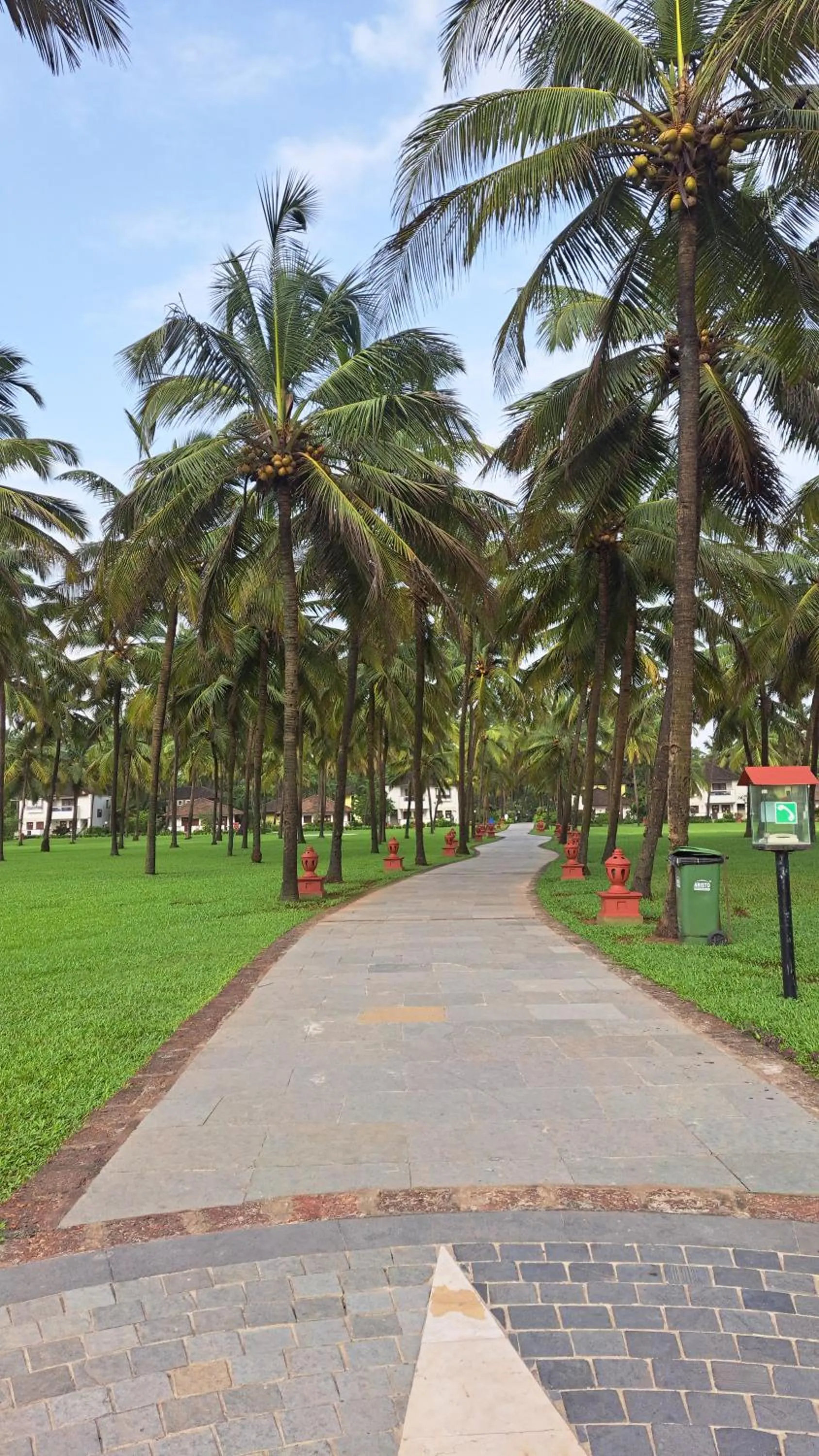 Garden in Novotel Goa Dona Sylvia Resort