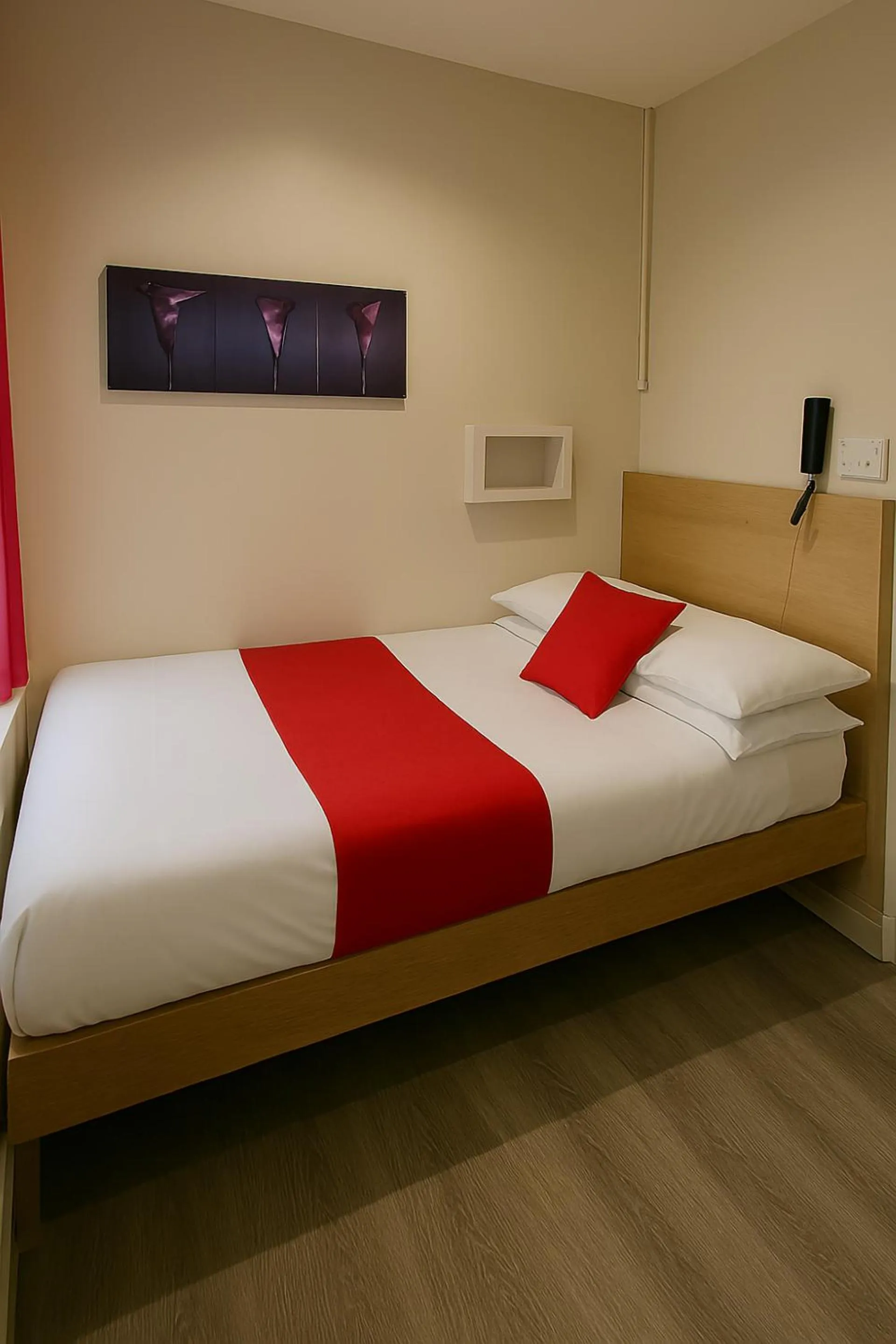 Bed in The Railway Sleeper Lodge