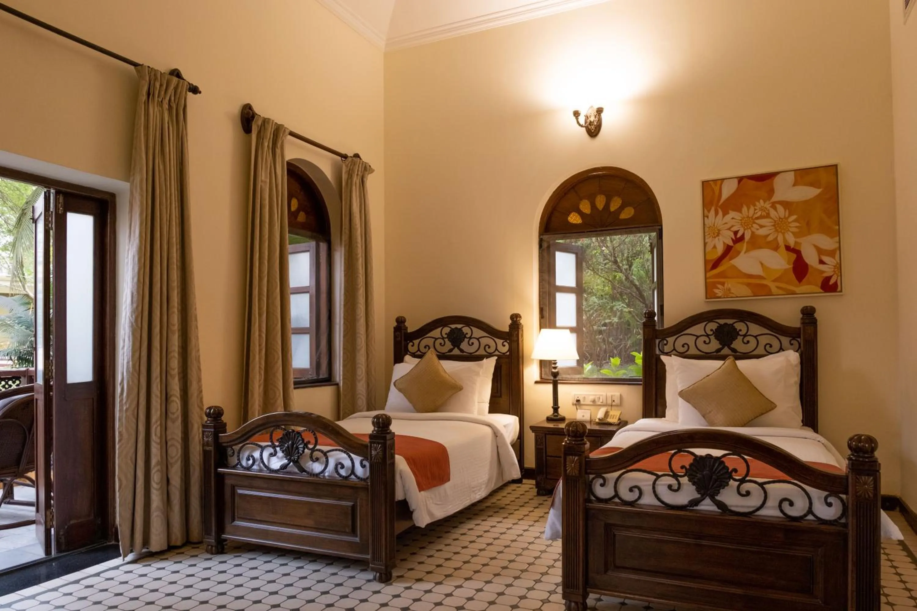 Photo of the whole room, Bed in Mercure Goa Devaaya Resort