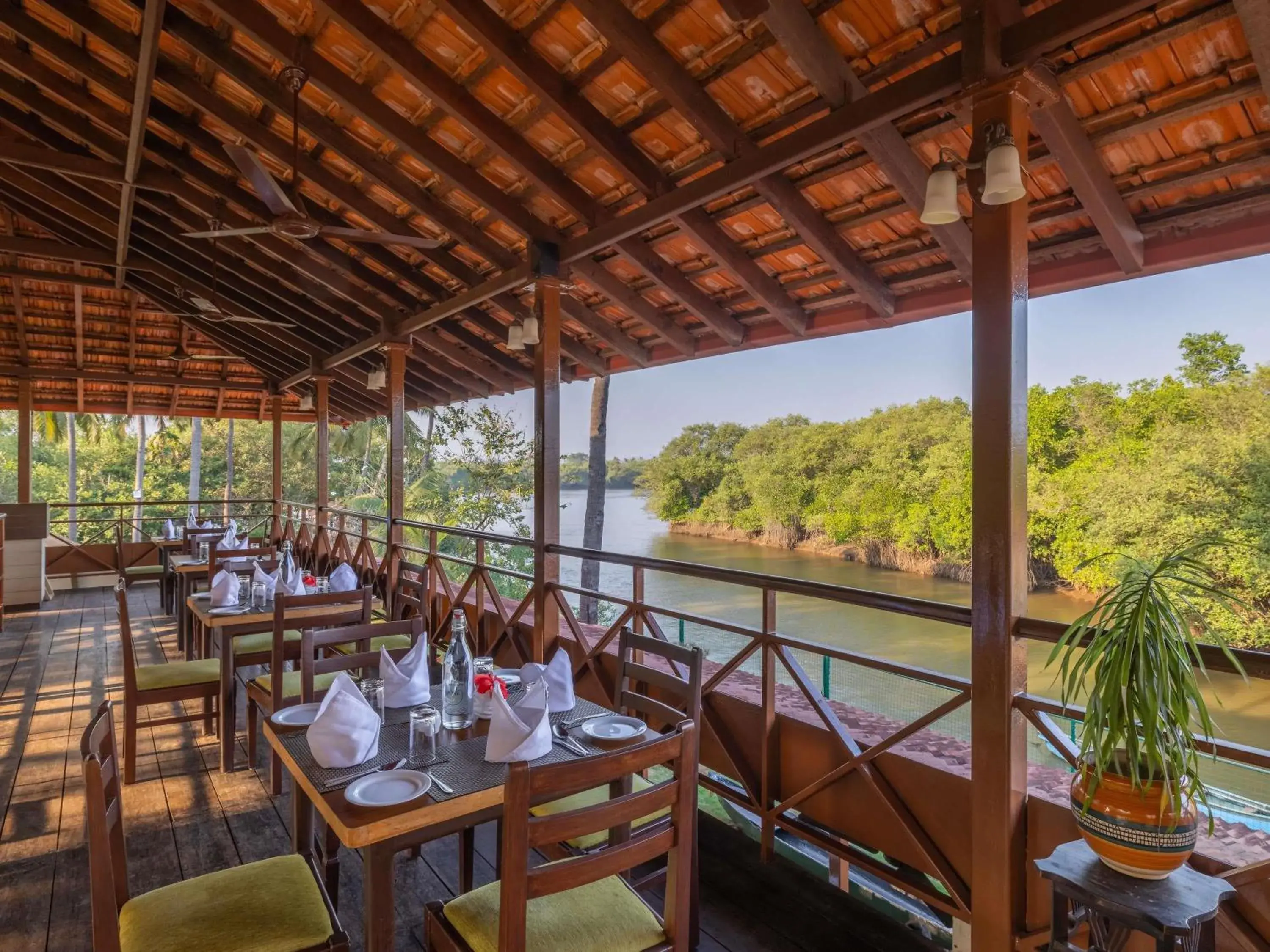 Restaurant/places to eat in Mercure Goa Devaaya Resort Restaurant/places to eat in Mercure Goa Devaaya Resort