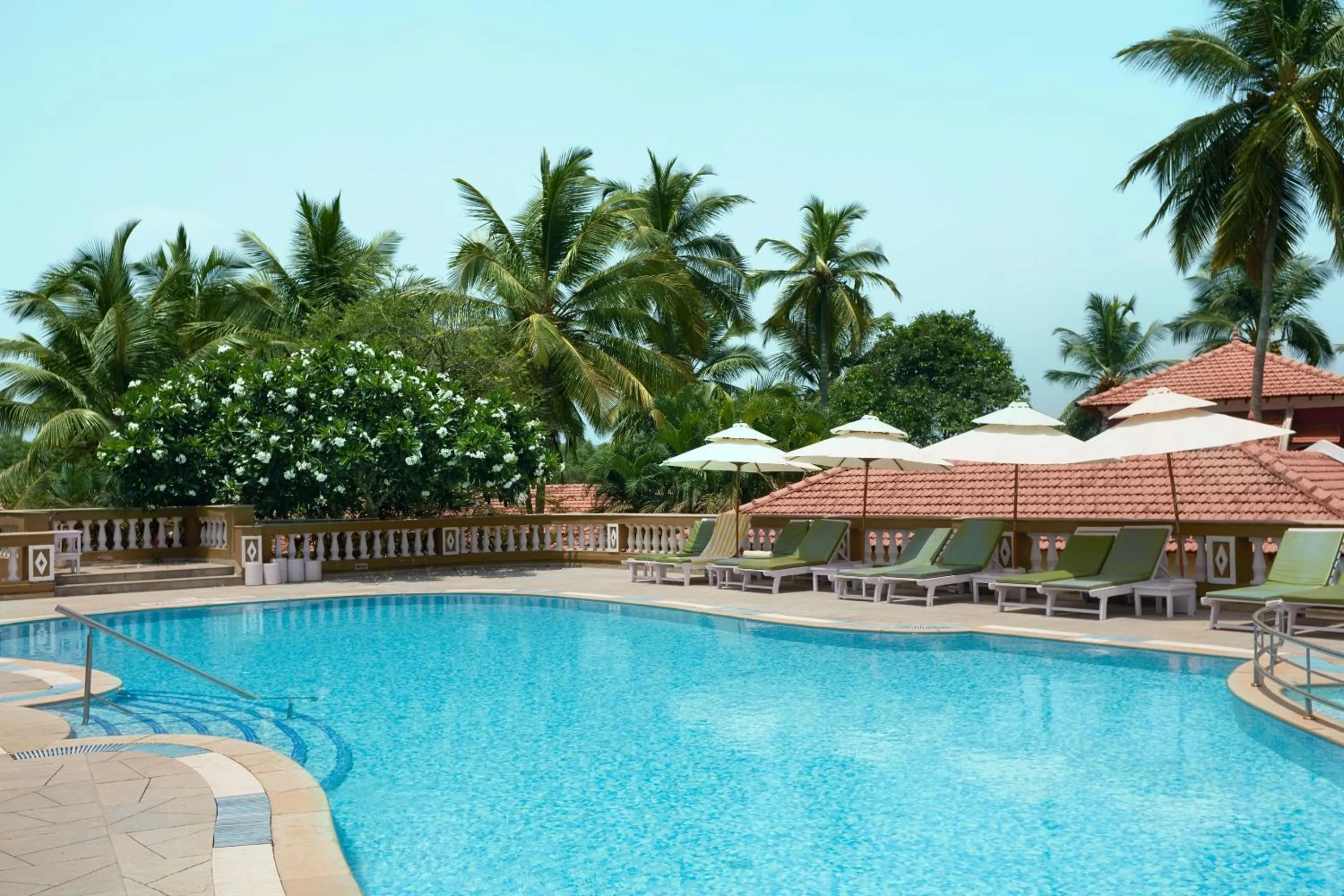 Pool view in Mercure Goa Devaaya Resort