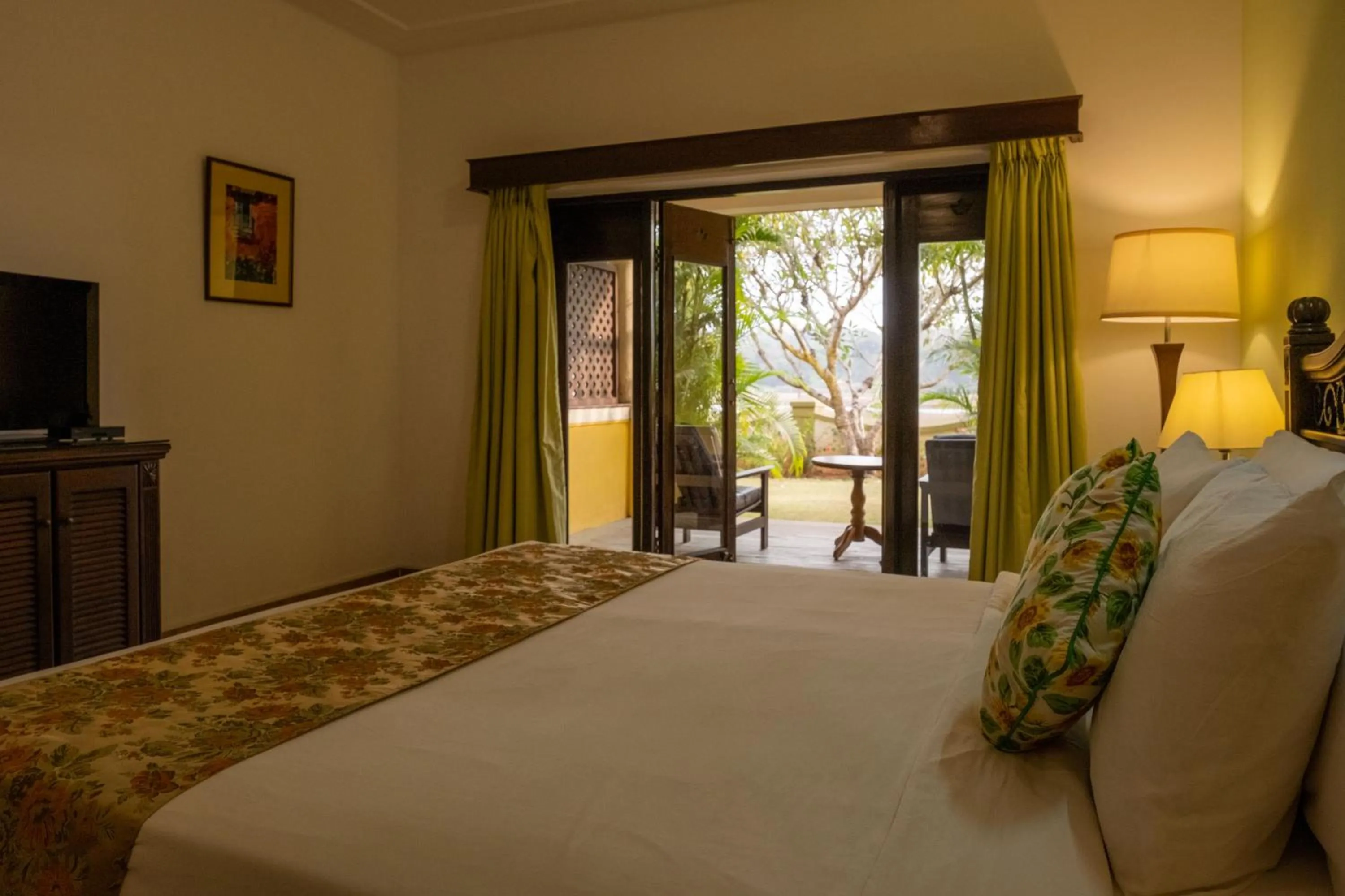 Bedroom, Bed in Mercure Goa Devaaya Resort