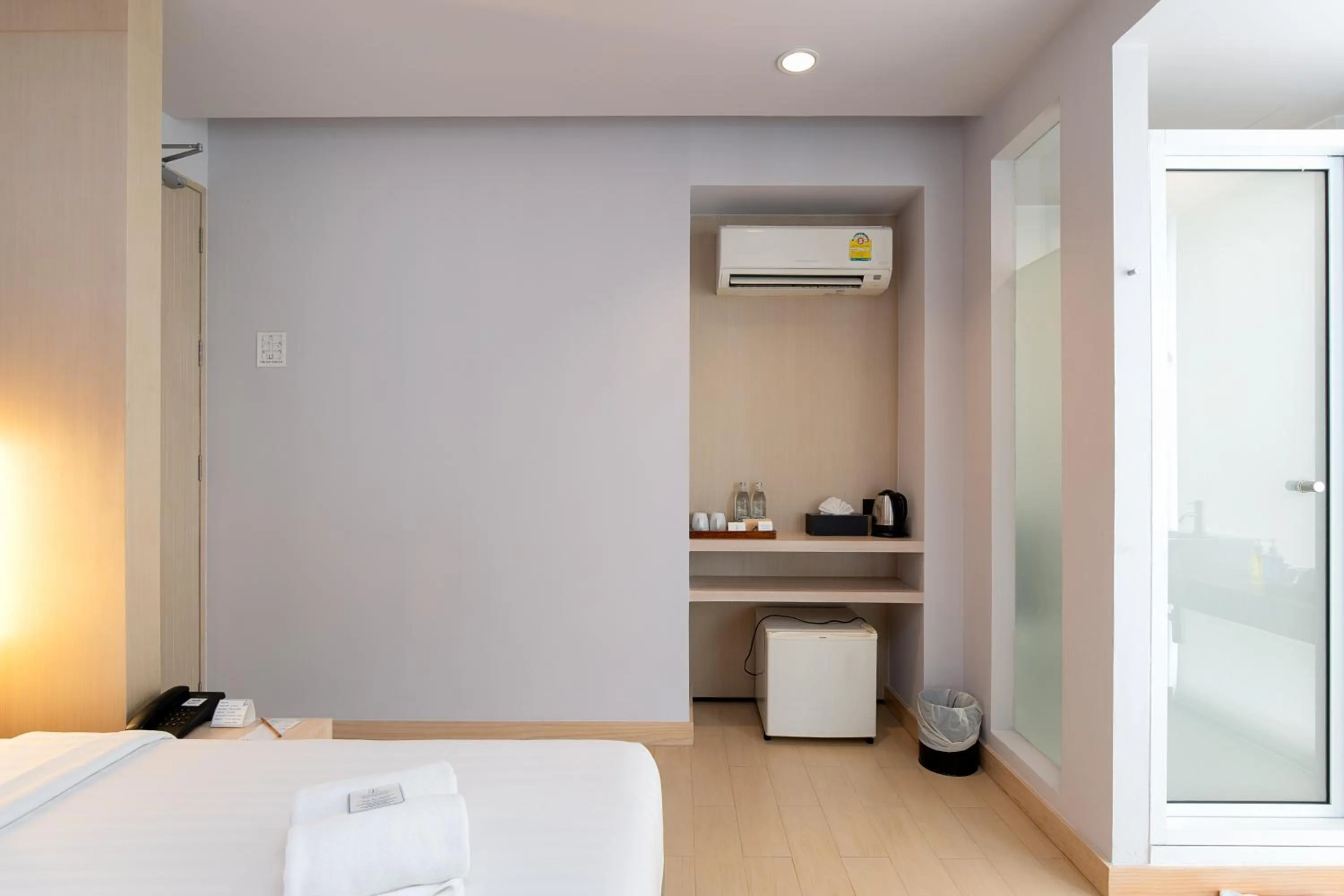 Coffee/tea facilities, Bed in Metz Pratunam