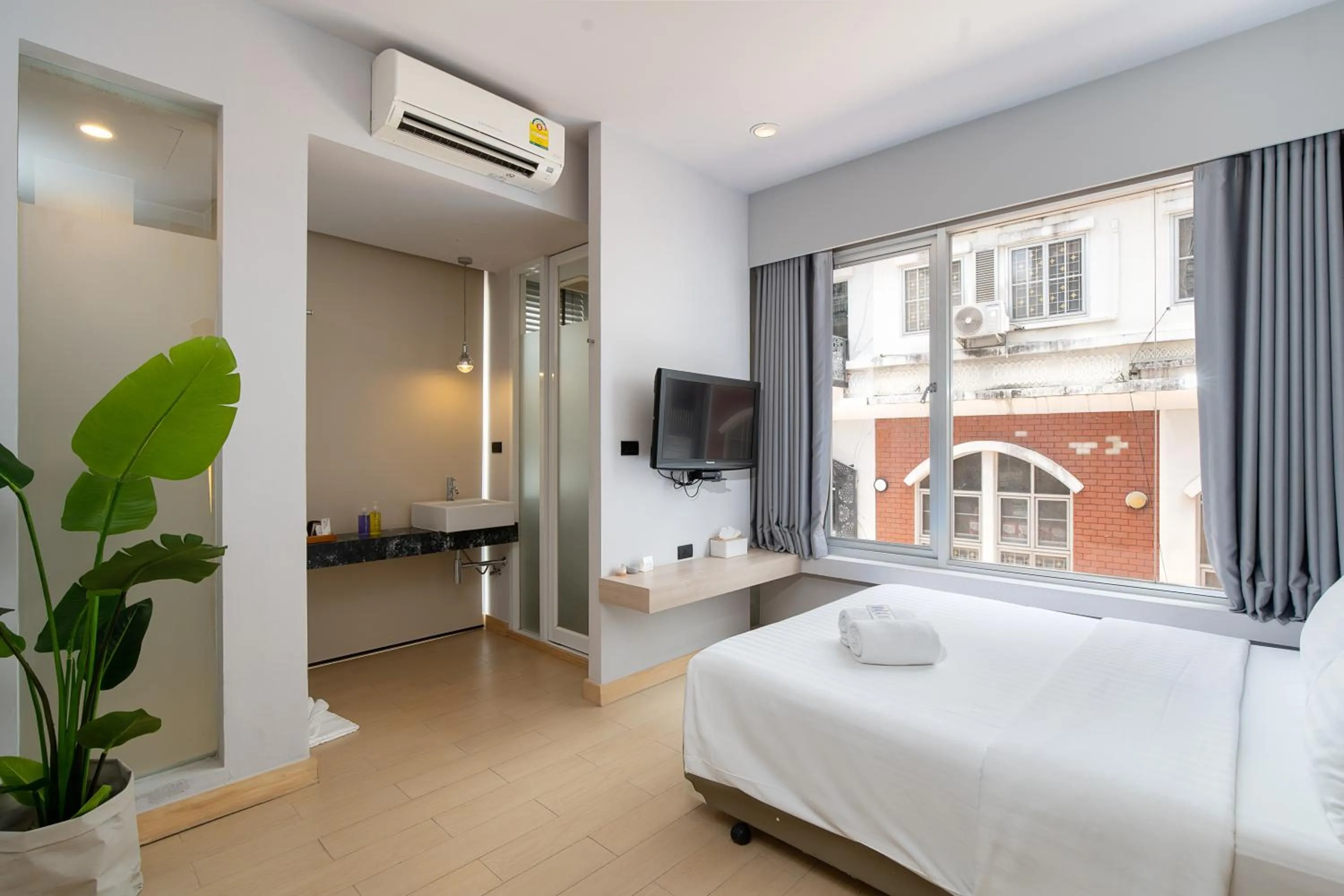 Bed in Metz Pratunam