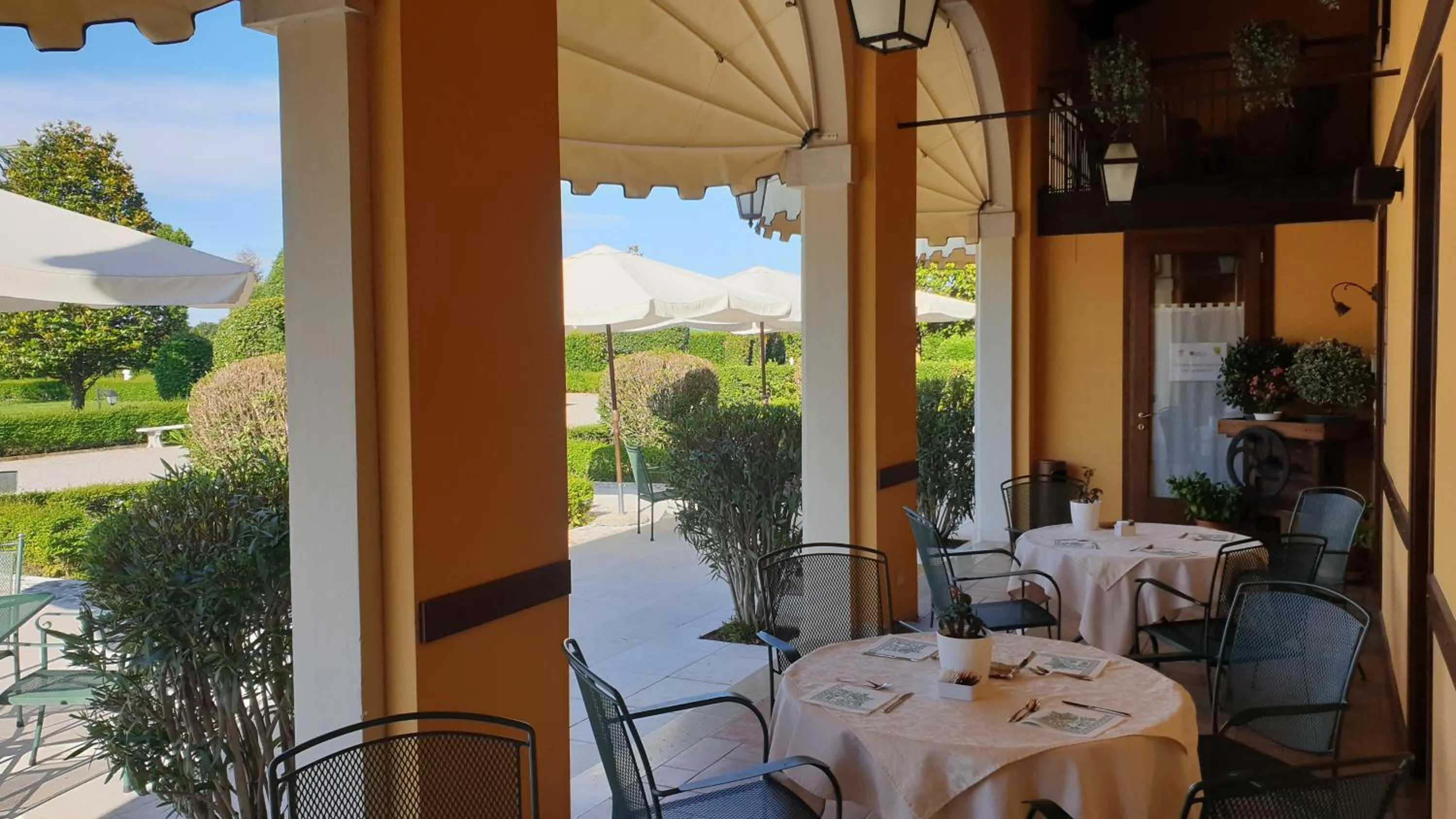 Breakfast in Villa Serena Agriturismo