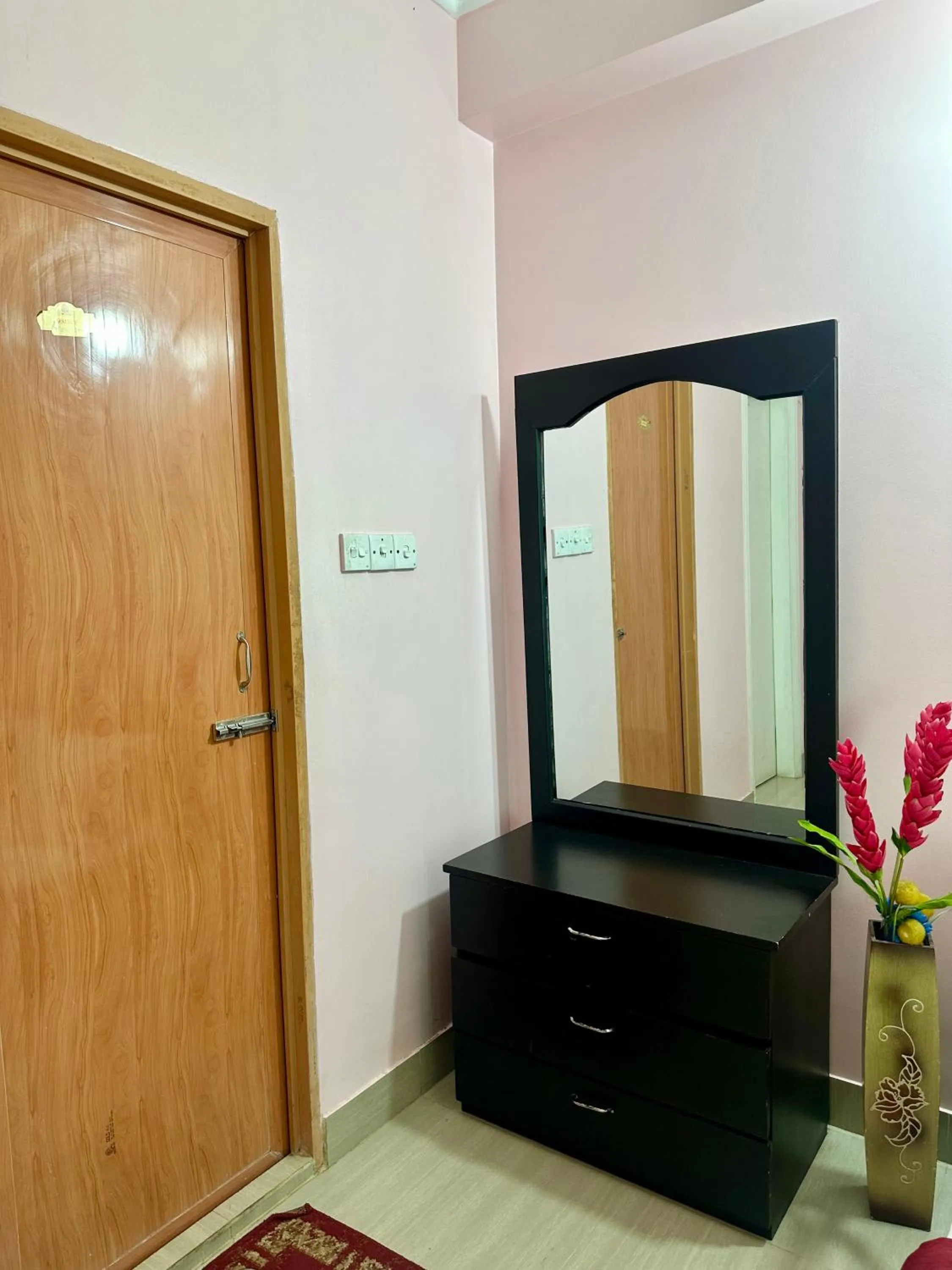 wardrobe in Grand Selim Resort & Tour – GSRT