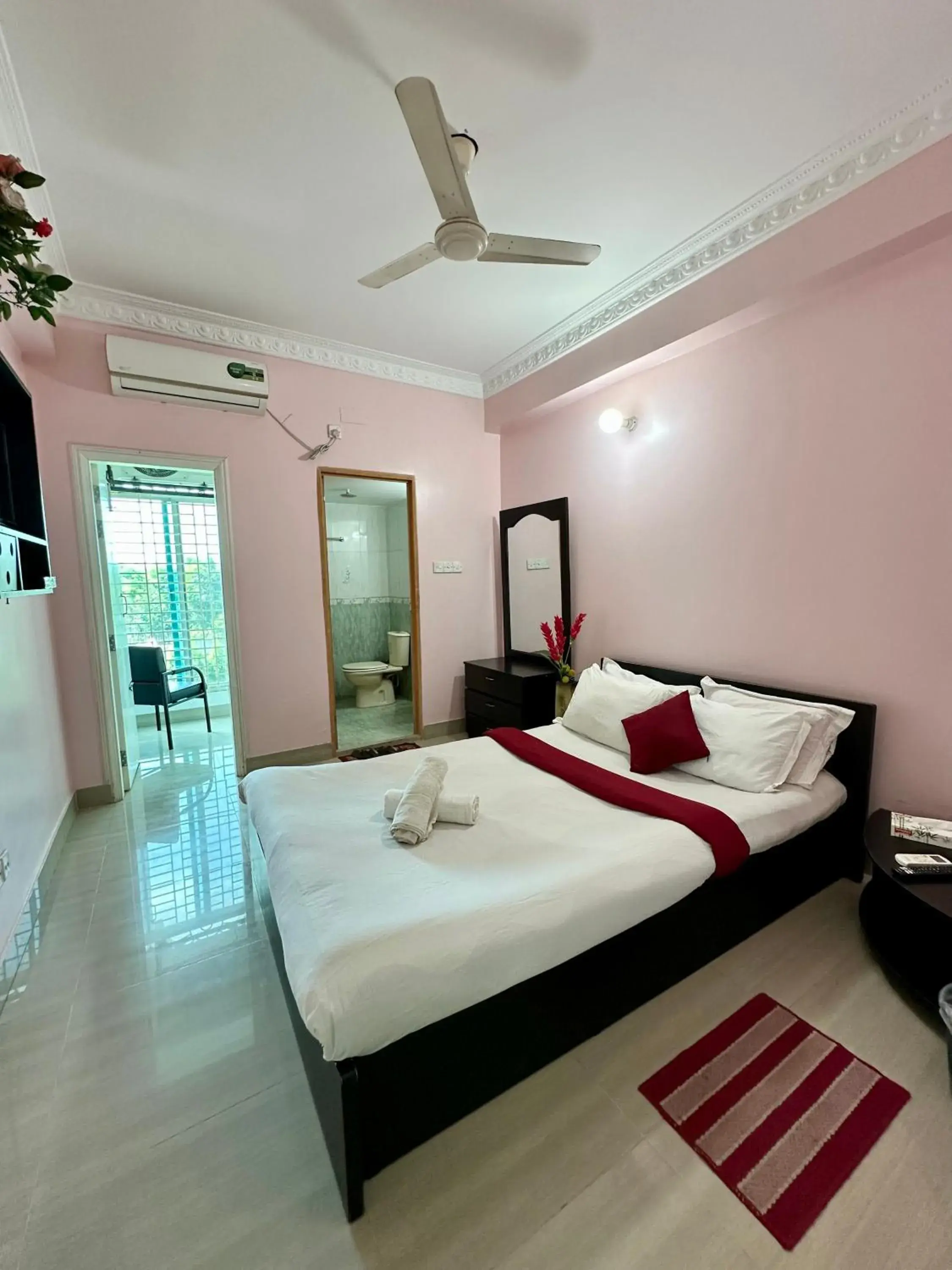 Deluxe Double Room - single occupancy in Grand Selim Resort & Tour – GSRT Deluxe Double Room - single occupancy in Grand Selim Resort & Tour – GSRT