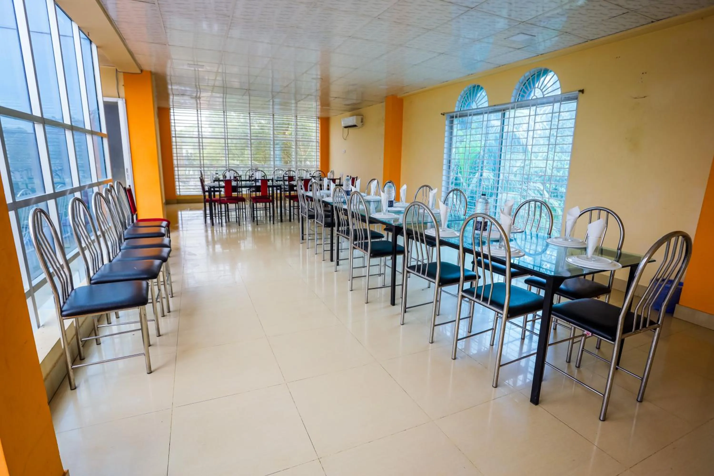 Restaurant/places to eat in Grand Selim Resort & Tour – GSRT