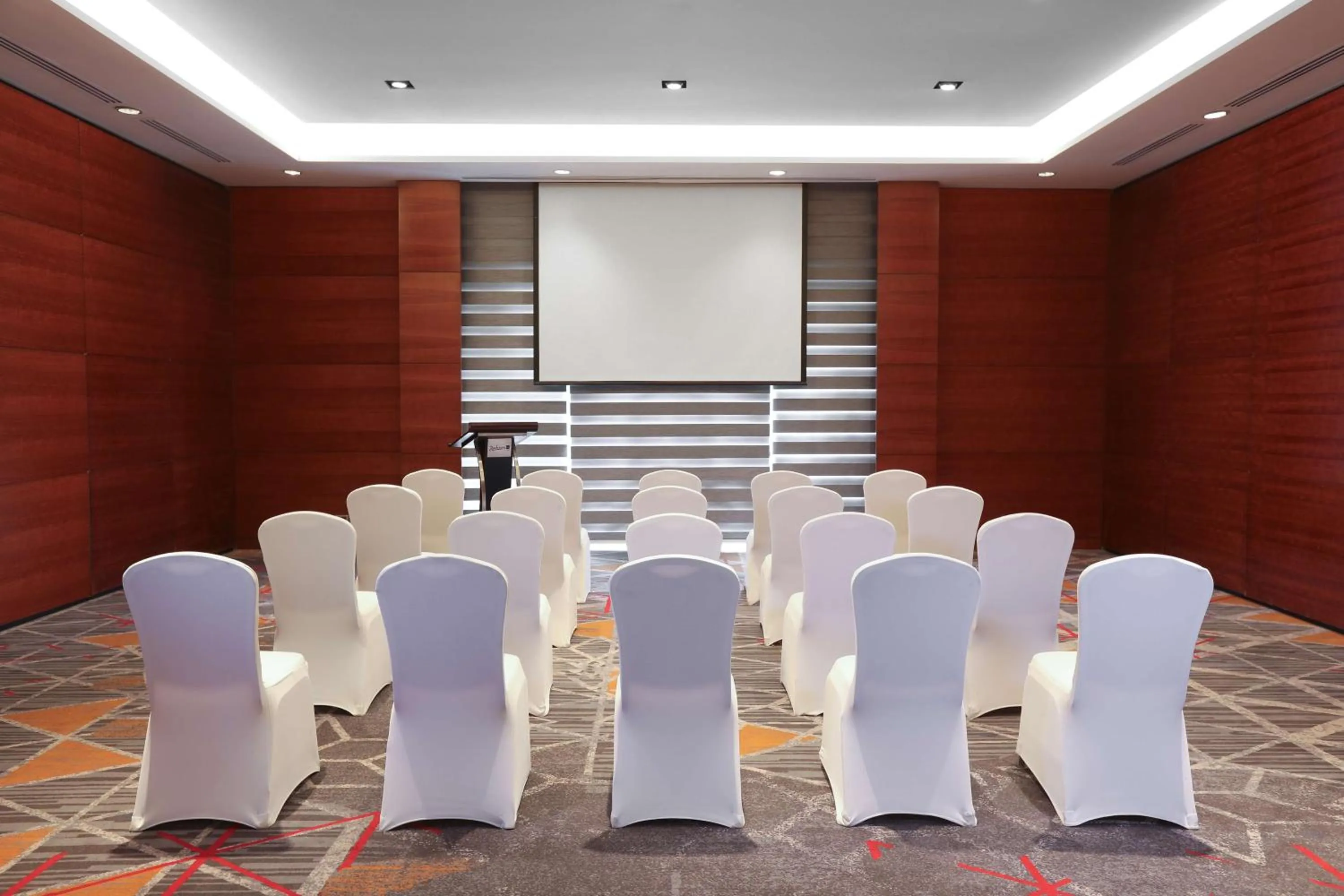 Meeting/conference room in Radisson Blu Cebu