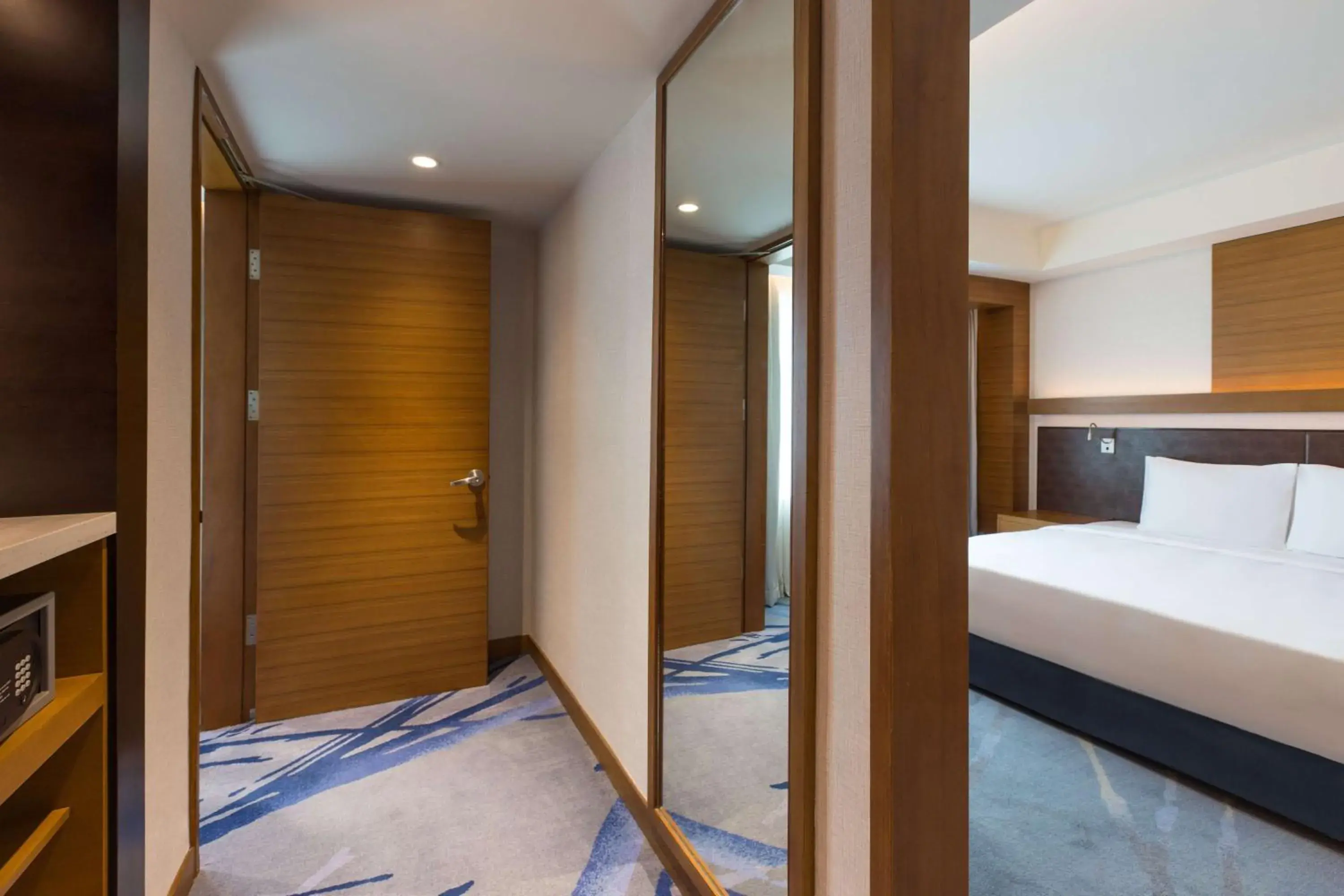 Photo of the whole room, Bed in Radisson Blu Cebu Photo of the whole room, Bed in Radisson Blu Cebu