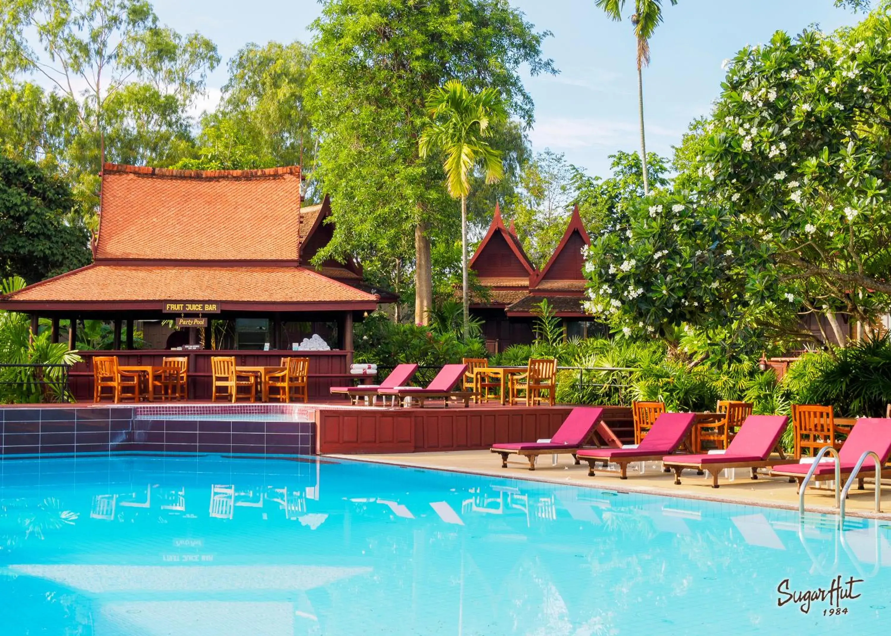 Swimming pool in Sugar Hut Resort & Restaurant Swimming pool in Sugar Hut Resort & Restaurant